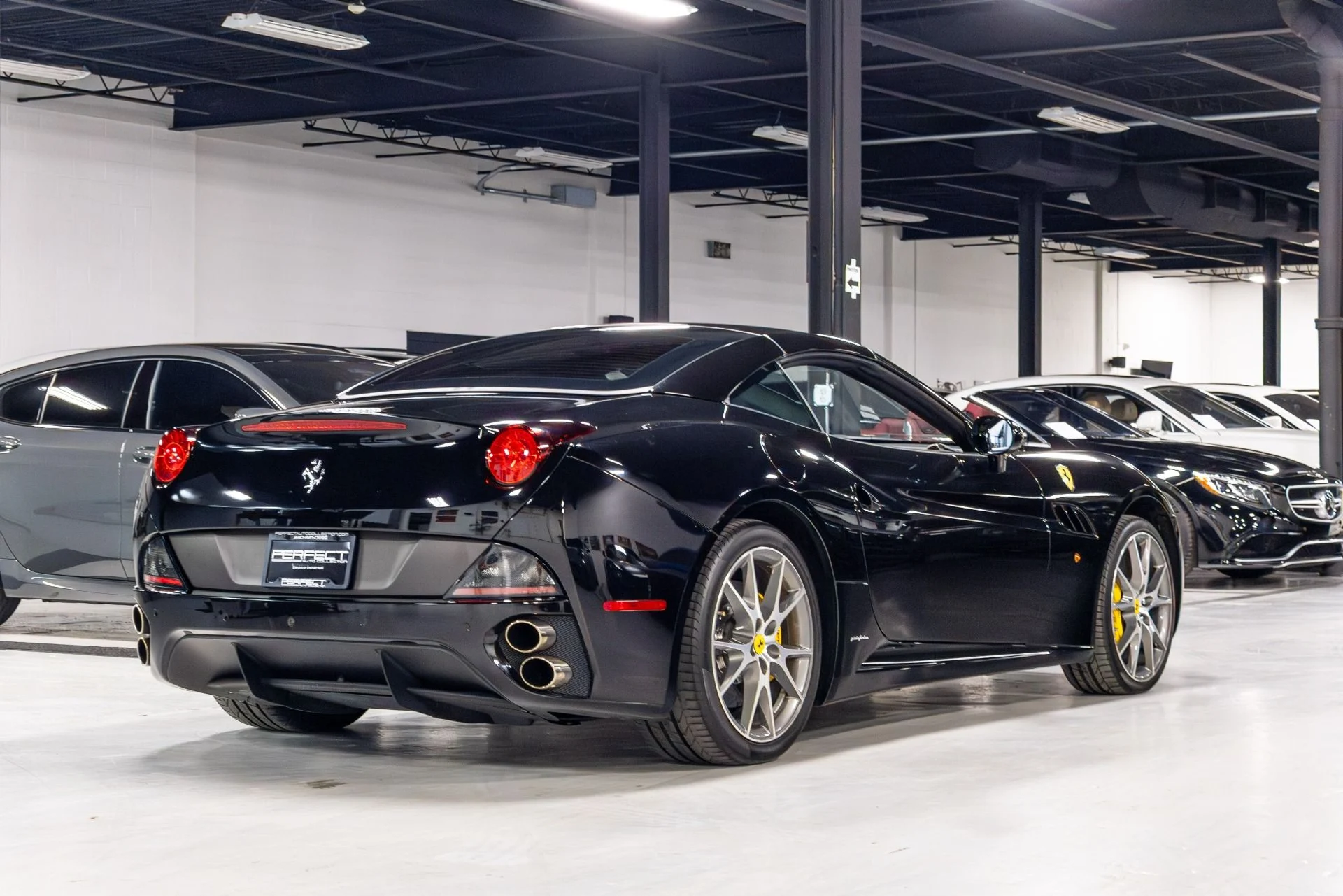 mph012_875627904_Used_2012_Ferrari_California_Base_1785949733_c06e6d8d67