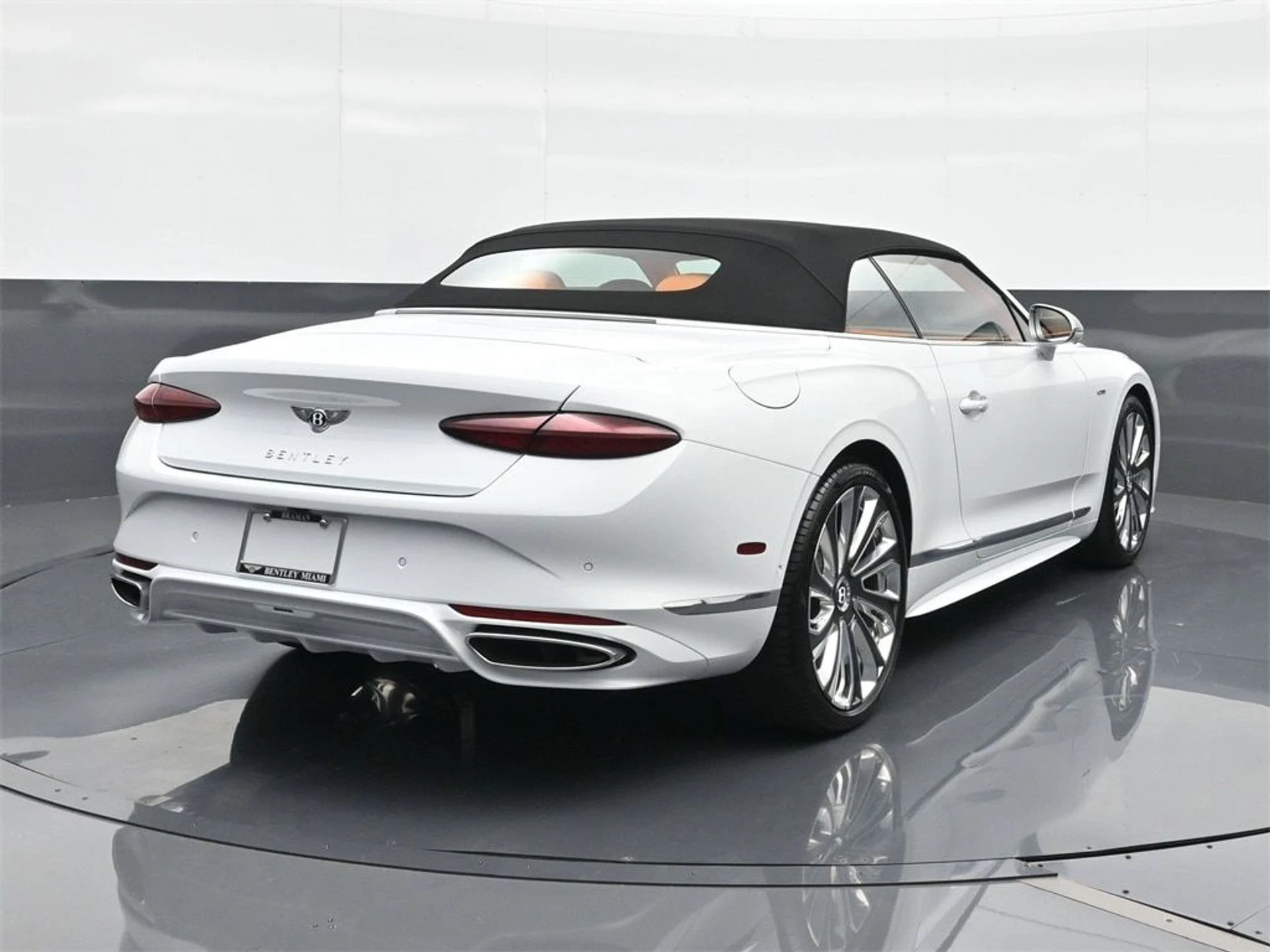 mph012_879622836_ce91bdadb620b3817cc4a306b2651cf6x_85fb630d63