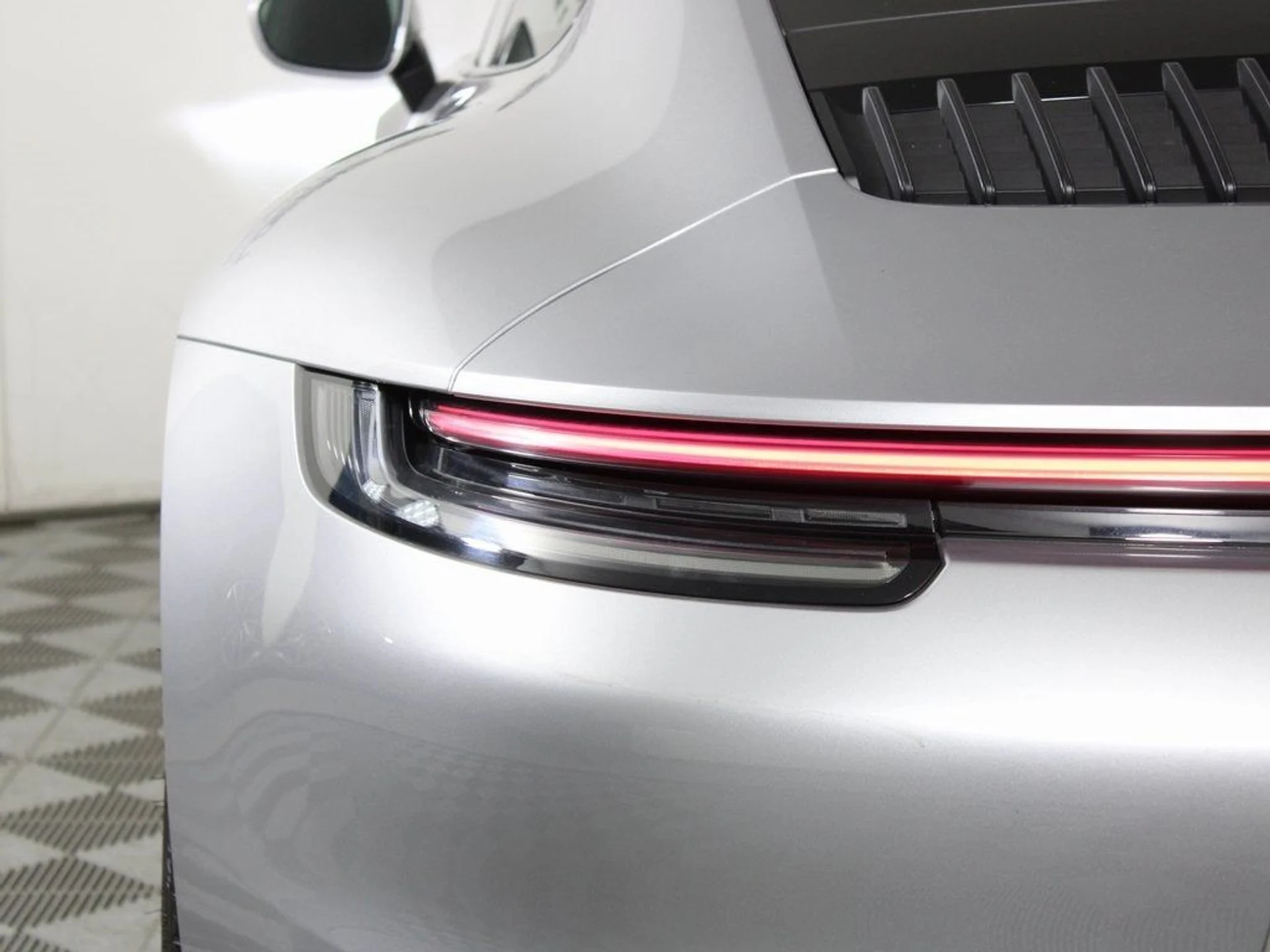 mph012_887129250_13_497bf96889