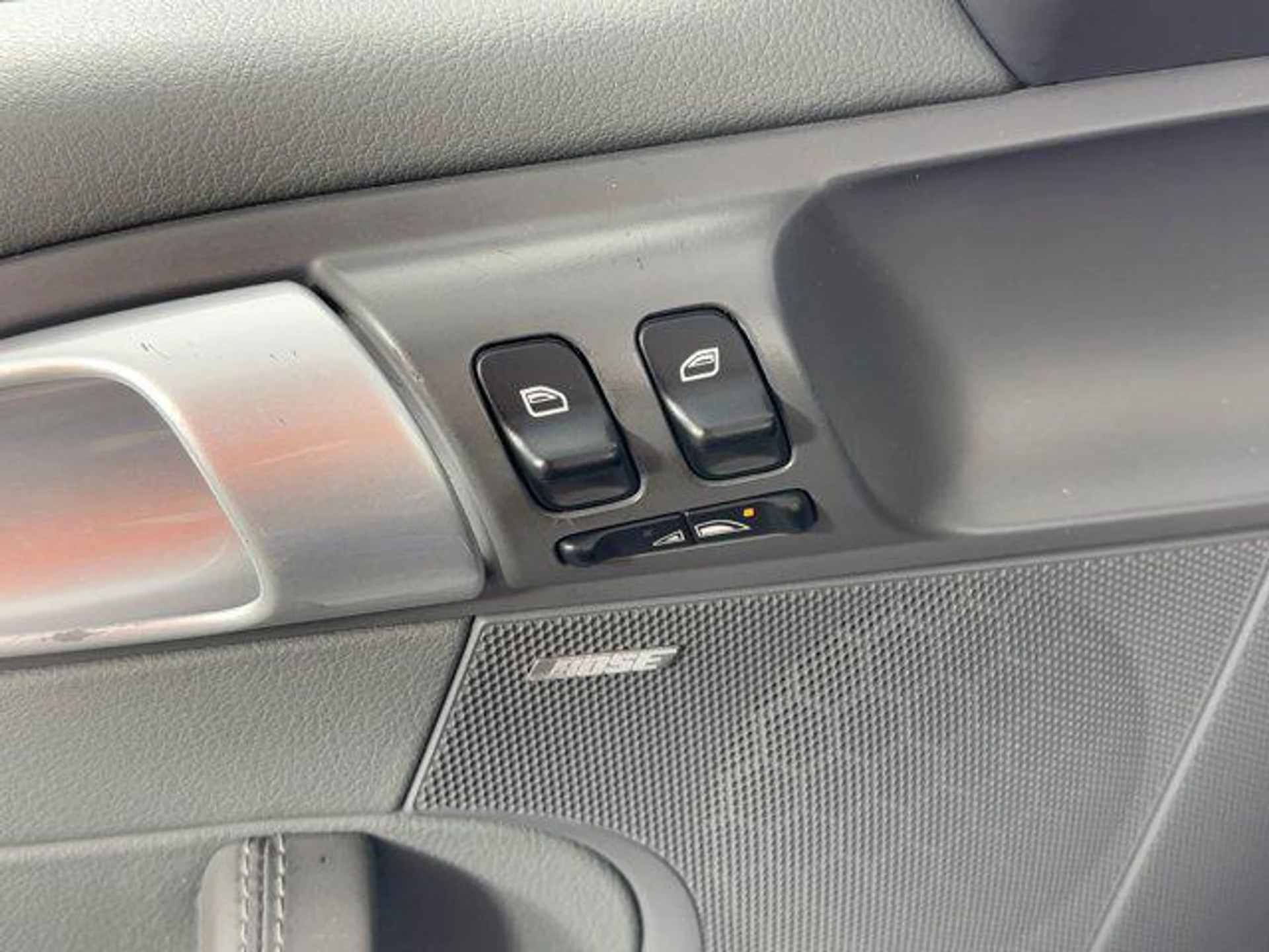 mph012_887955873_mqb_K0_O_sdpfa_VL_Vq_Tsgf_Fm_Z_ZWI_109f5c84d3