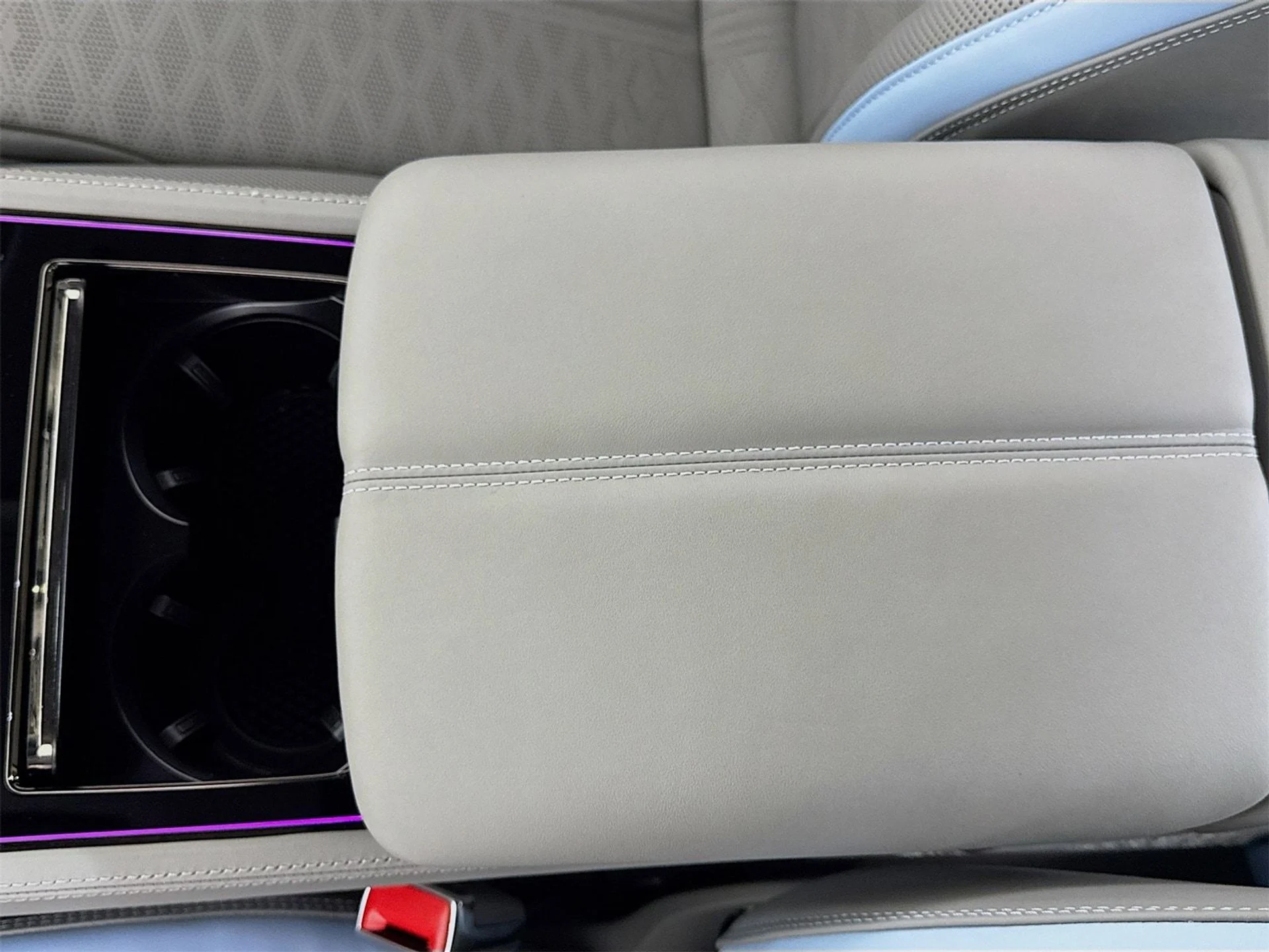 mph012_890818664_f8009e12143c1ba7773d916cece6d8e1x_dfac61dae7