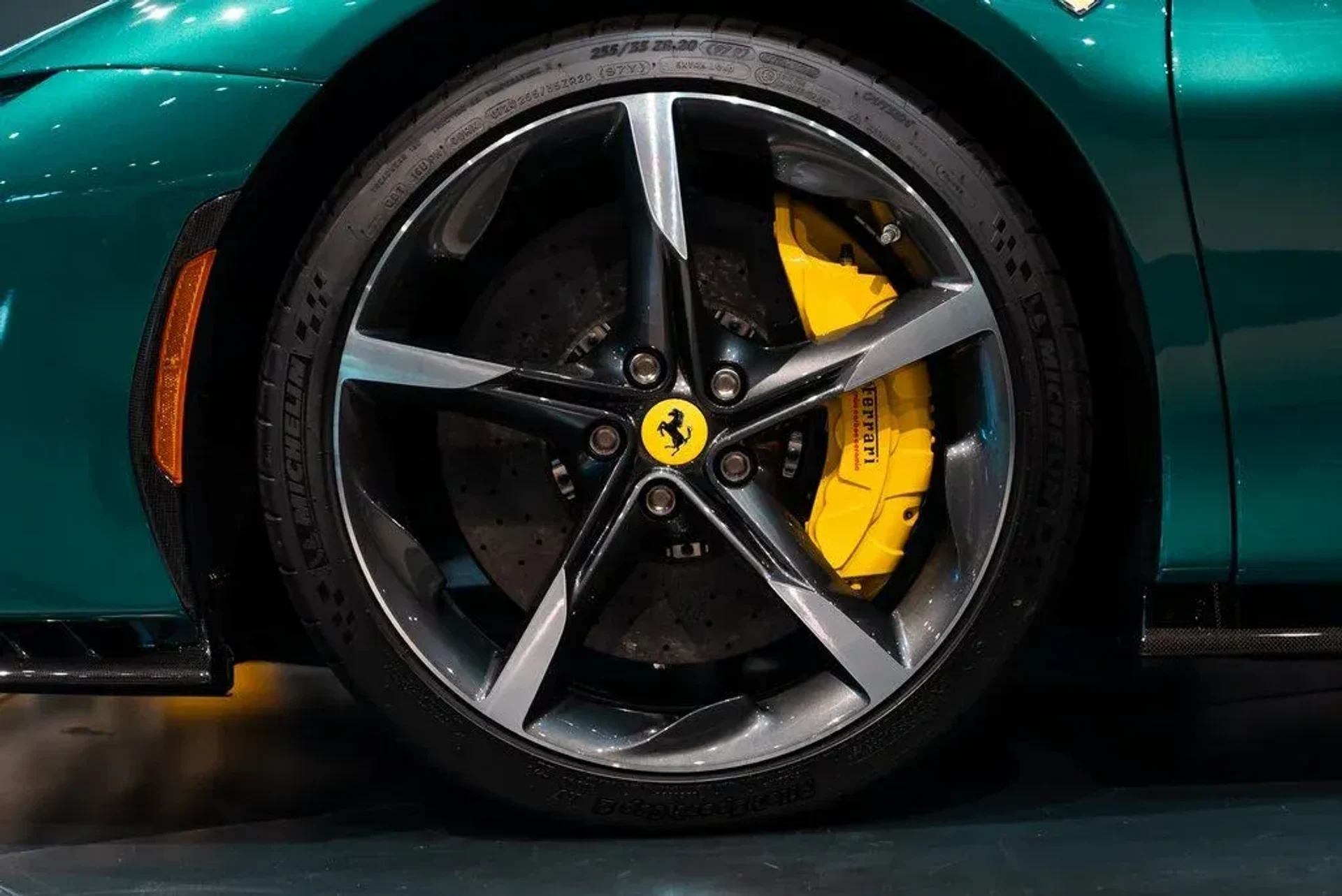 mph012_893570737_d80a6914ade19046608ad2e3faa6bef4_7484a957e6