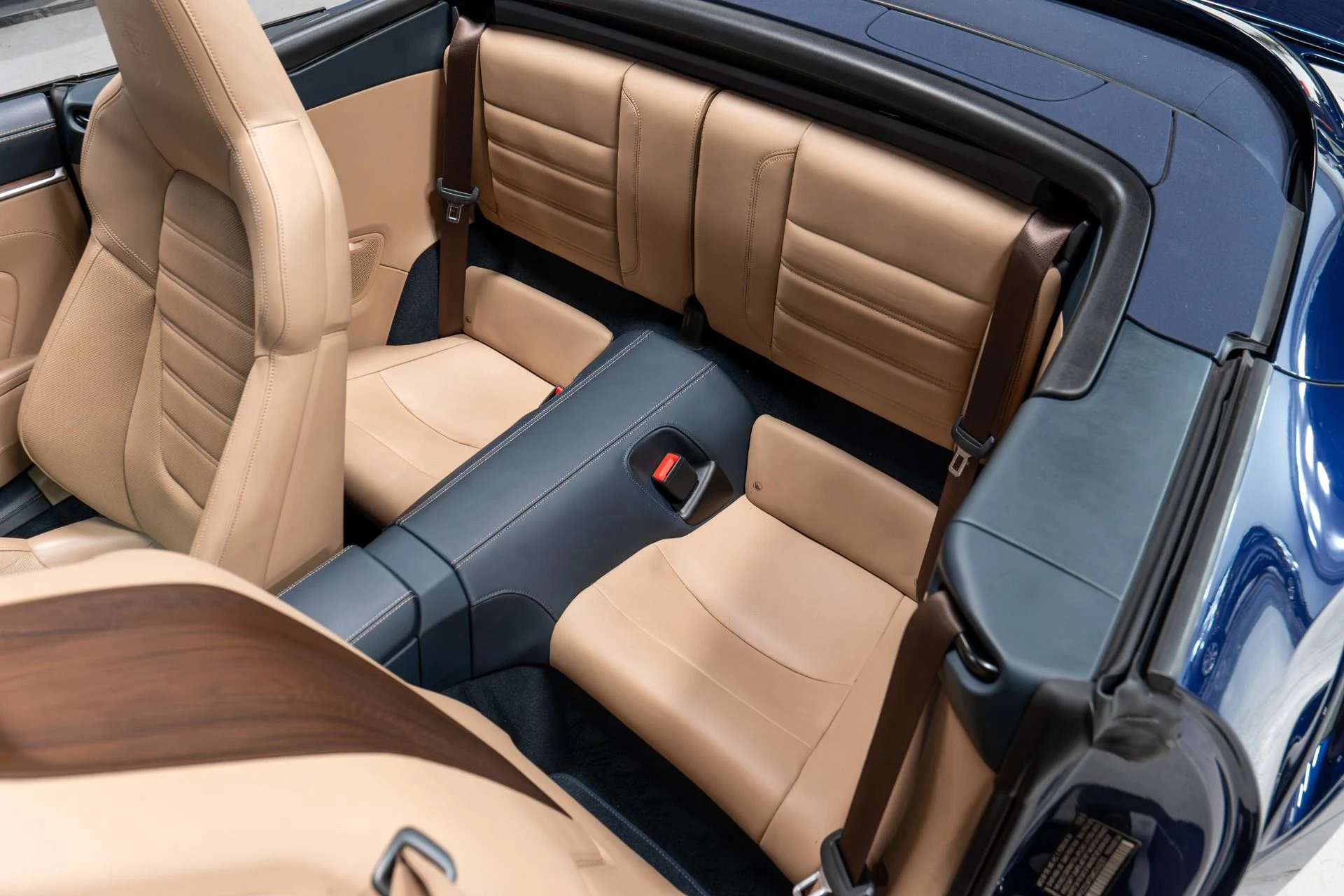 mph012_895637087_Used_2021_Porsche_911_Turbo_S_1771876882_9cbad54306