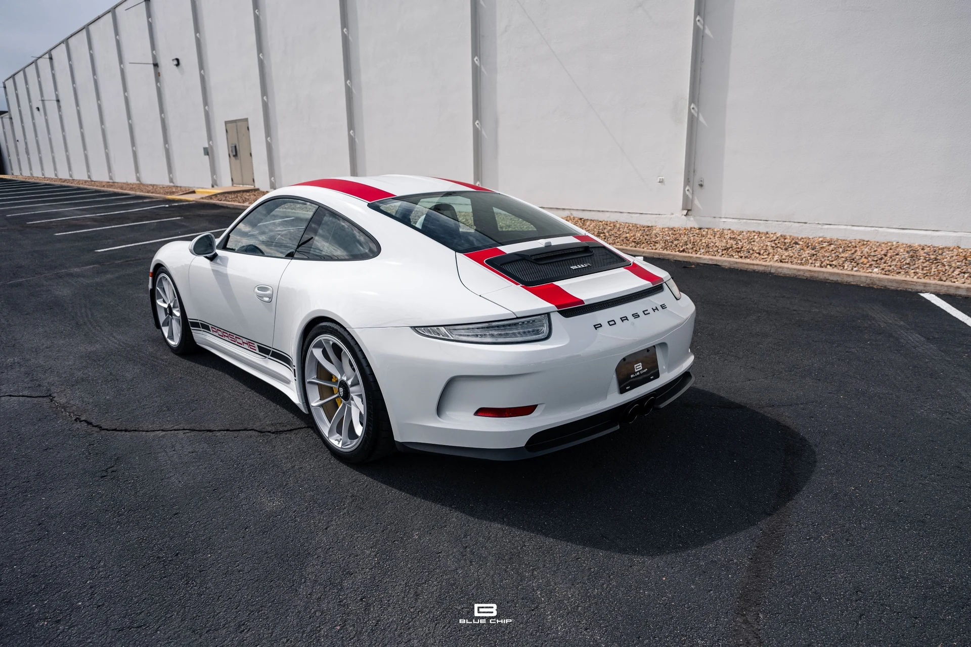 mph012_896914345_6a691ce41c5d765261e5b46b_23789_202016_20_Porsche_20911_20_R_13_bb0bc894fd