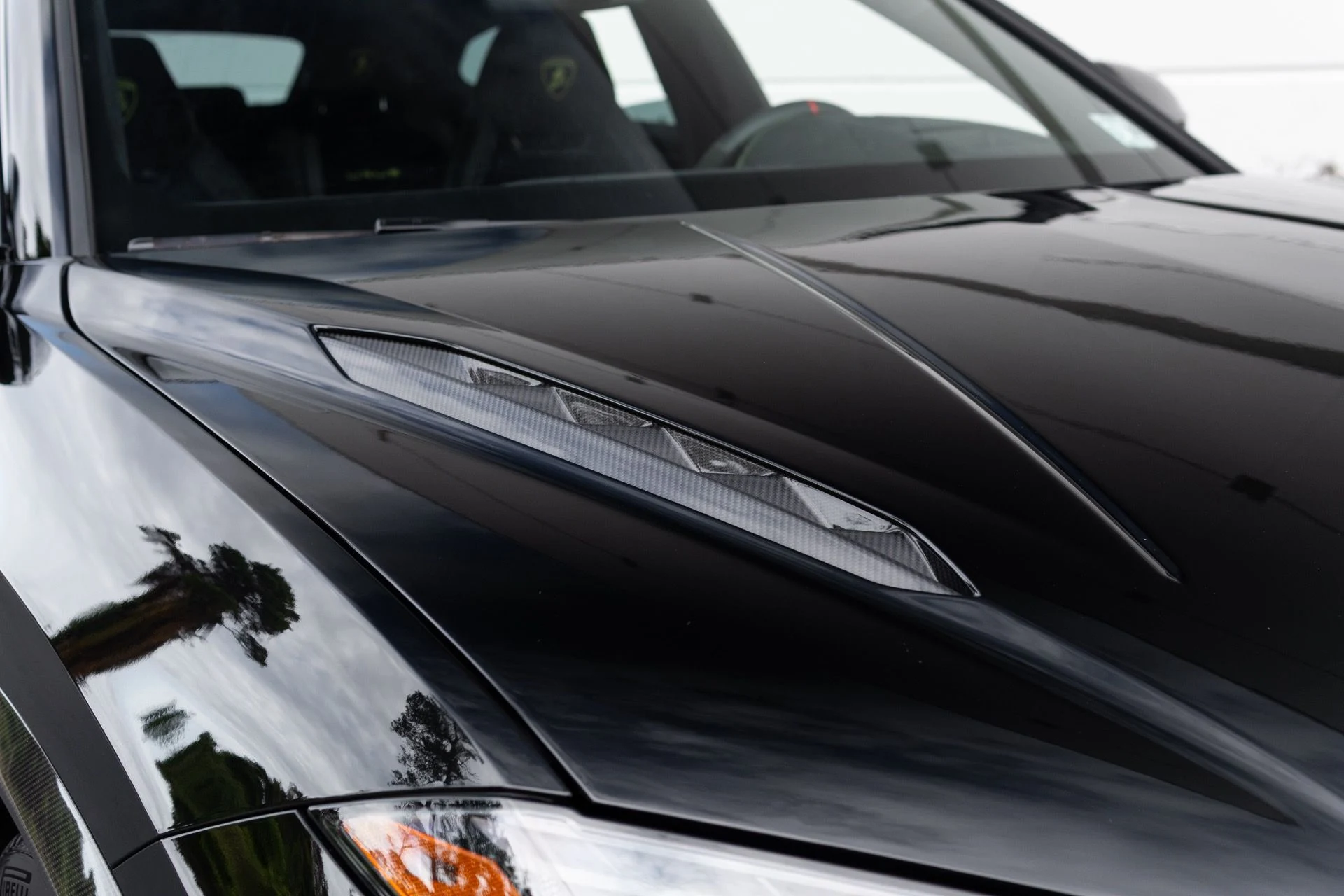 mph012_898242695_Used_2024_Lamborghini_Urus_Performante_1774062617_adfd192d3b