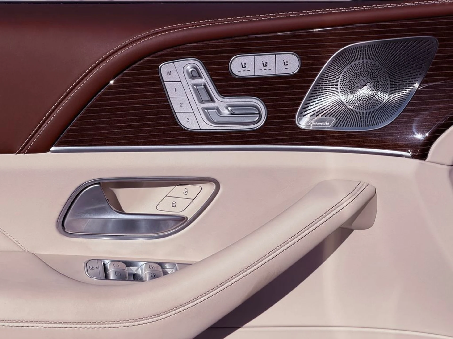 mph012_903632930_695bdadbf7a14a10b517659cfaecfc65_c53fbfd144