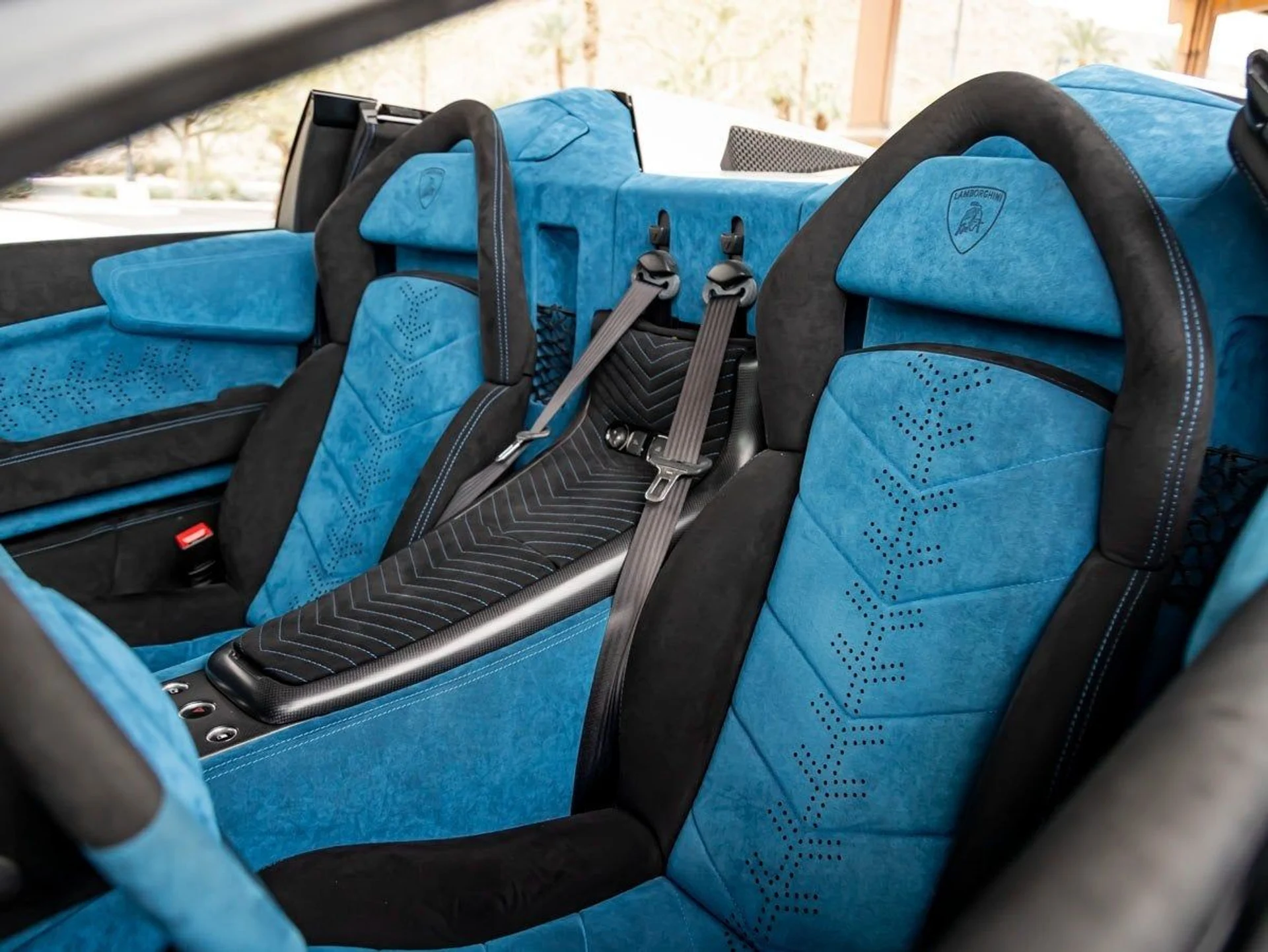 mph012_904790702_13_8143a50a70