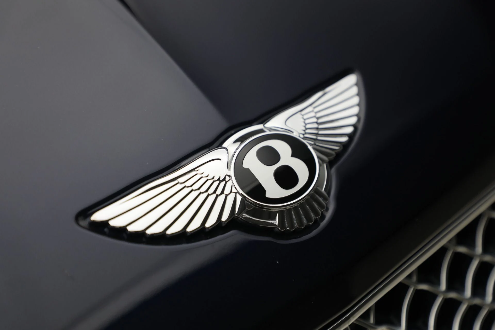 mph012_906264554_Used_2021_Bentley_Continental_GT_V8_08d07b3144