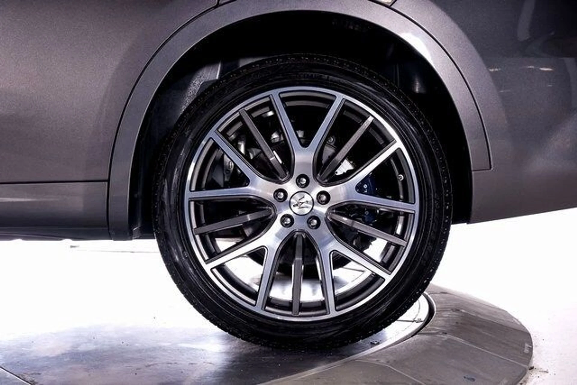 mph012_910952215_8fc909770623af974fb1b21fd426f453x_bedbc5b517