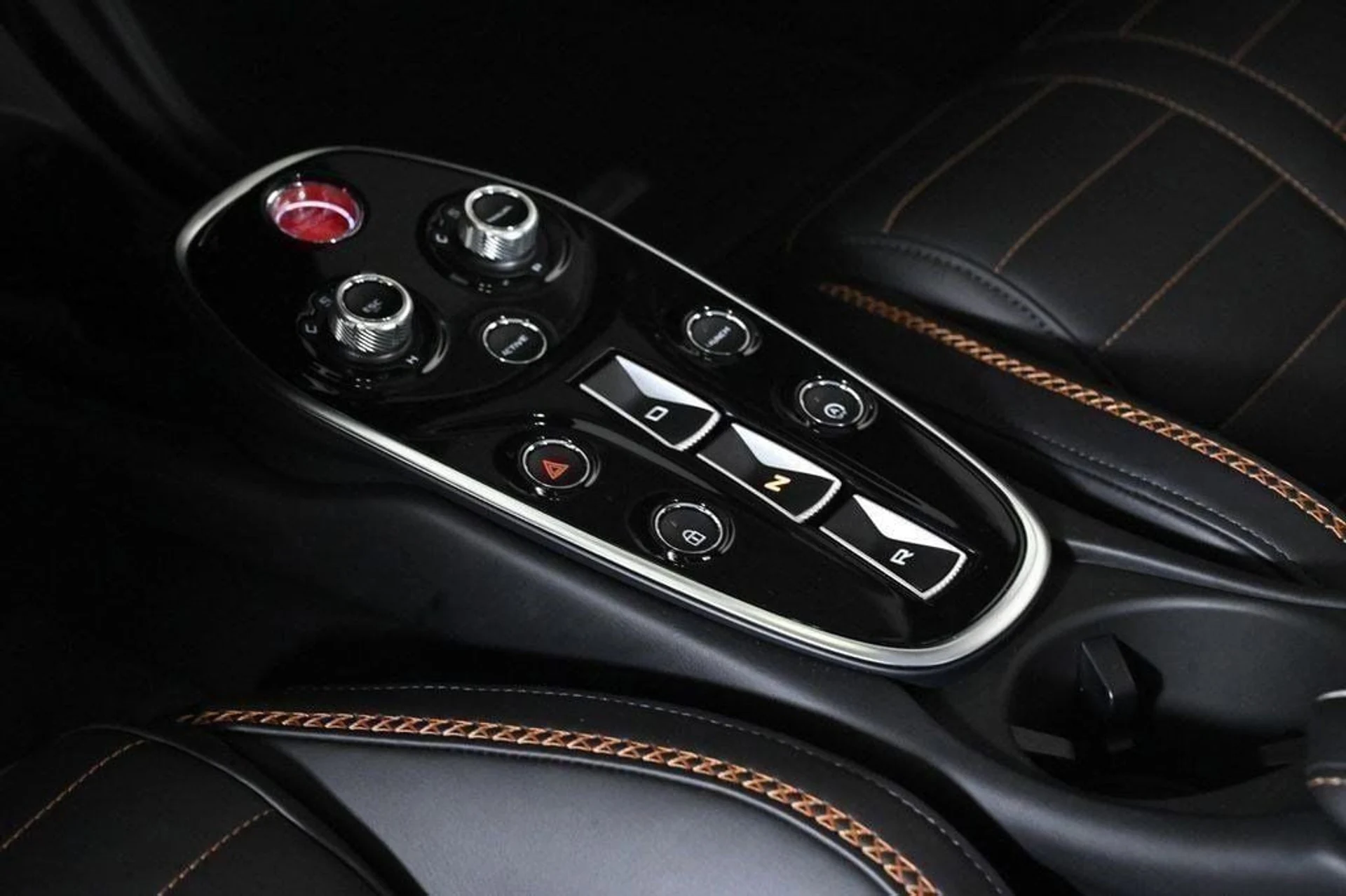 mph012_912824168_new_2025_mclaren_gts_techluxcoupe_11350_22913468_12_1024_47a2a198b7