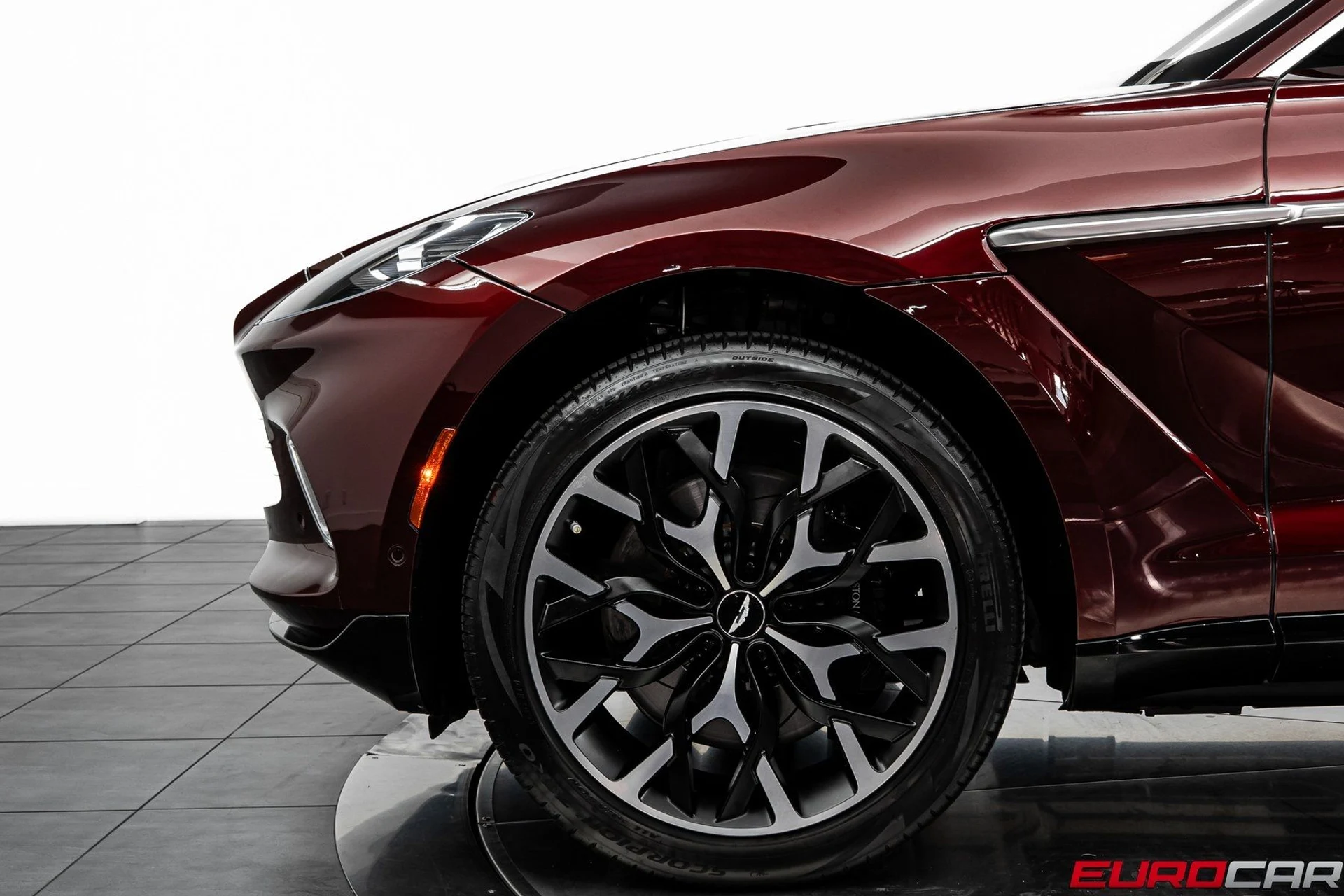 mph012_914648784_image_13_f79642b709