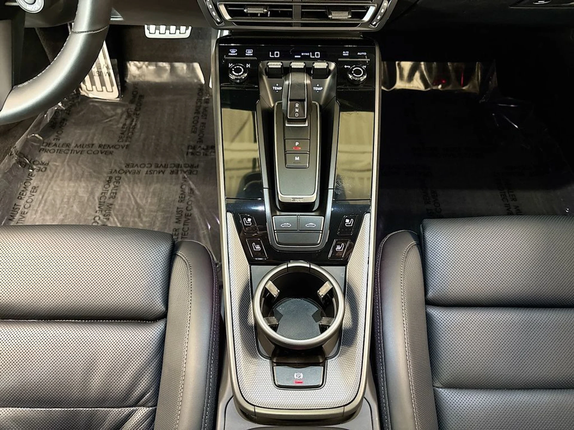 mph012_918660795_4058f39c69343443e8aa5efb2259f53c_15c70ca6d7