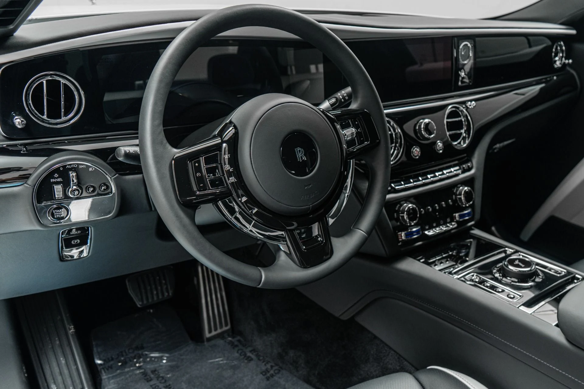 mph012_922532522_Used_2026_Rolls_Royce_Ghost_Two_Tone_Interior_Low_Miles_1781640354_ad304a8203
