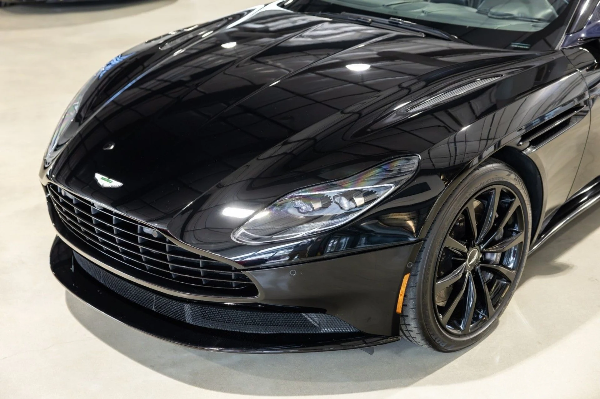 mph012_922826451_Aw_dc31aec176