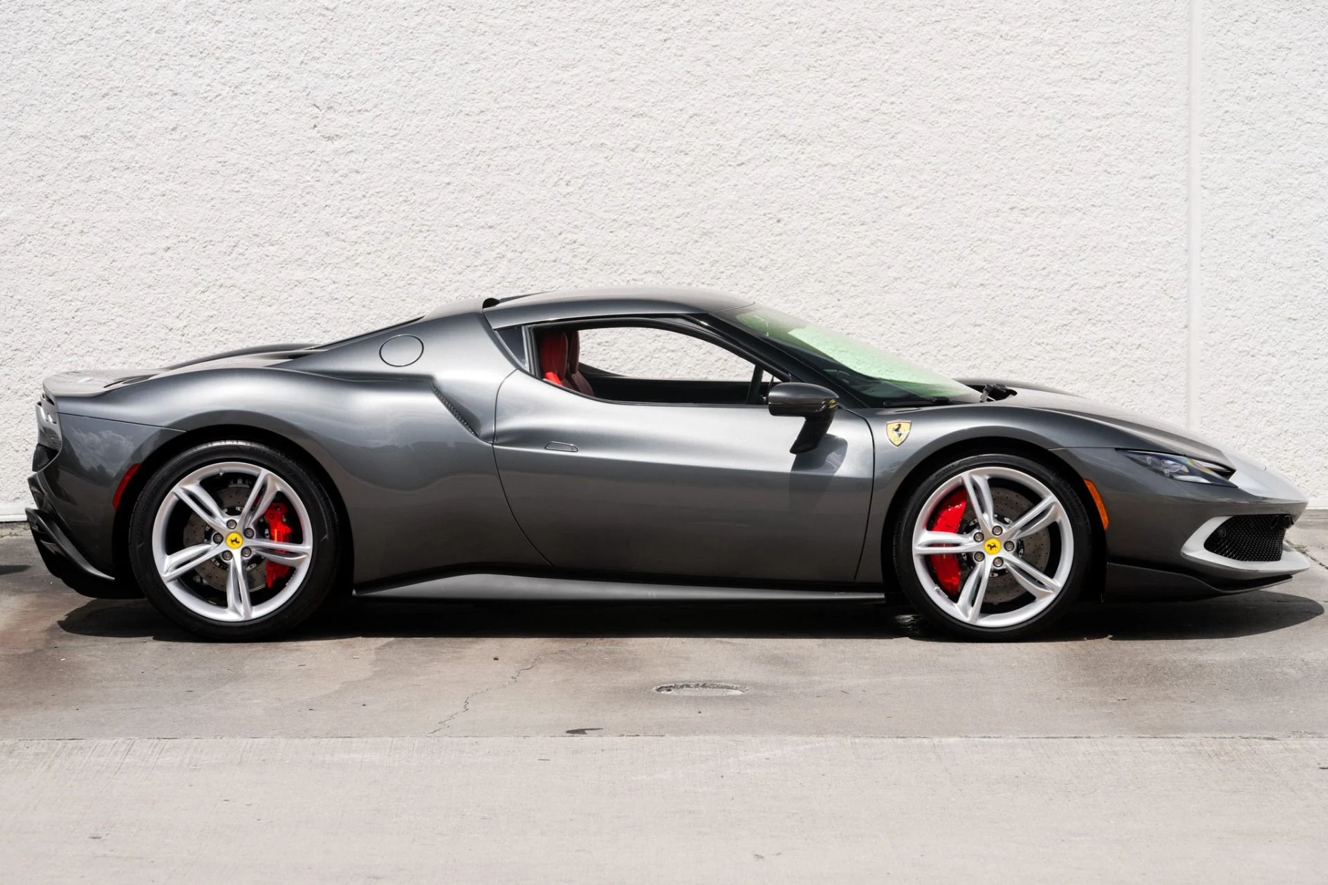 mph012_927594403_Used_2023_Ferrari_296_GTB_1754597313_18c1b0e370