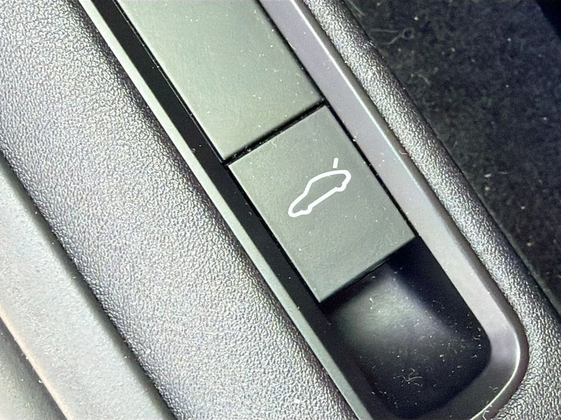 mph012_928100445_9470b9892fd1d3701bf13cd90d947853x_2dd6c74143