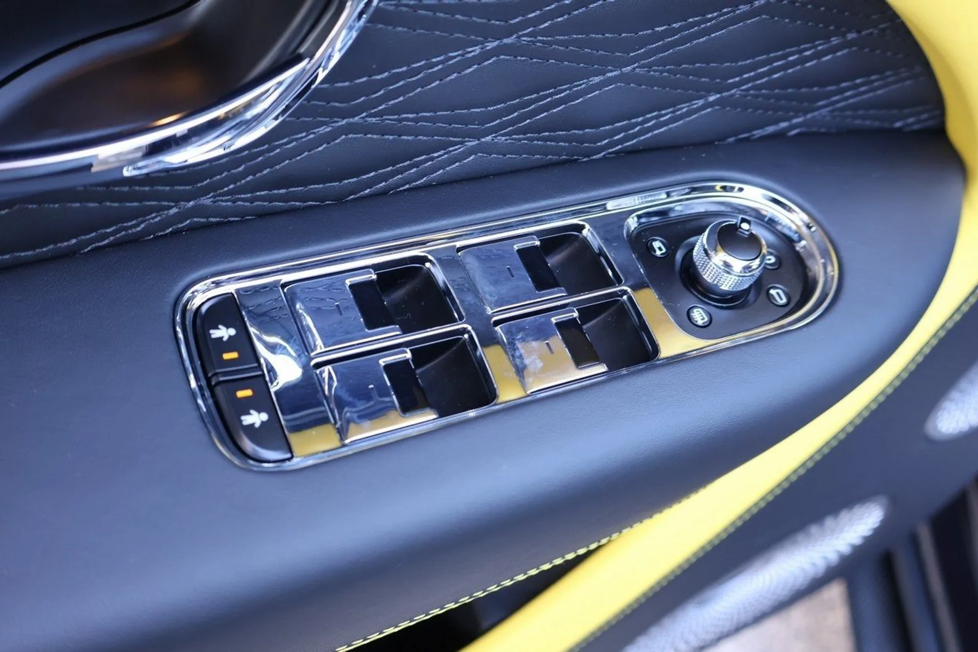 mph012_937688932_13_e00a45ccd9