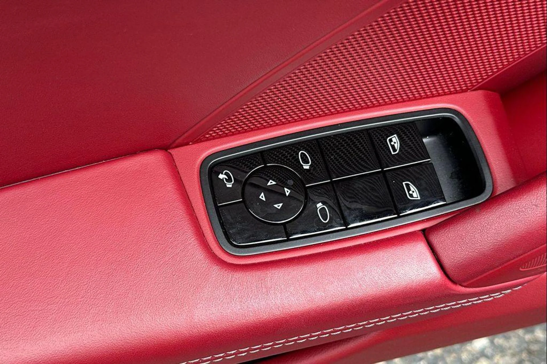 mph012_94117830_0ff_VT_3wbv81_O_Be5z_I_Ibow1dt51c_60a2fe910a