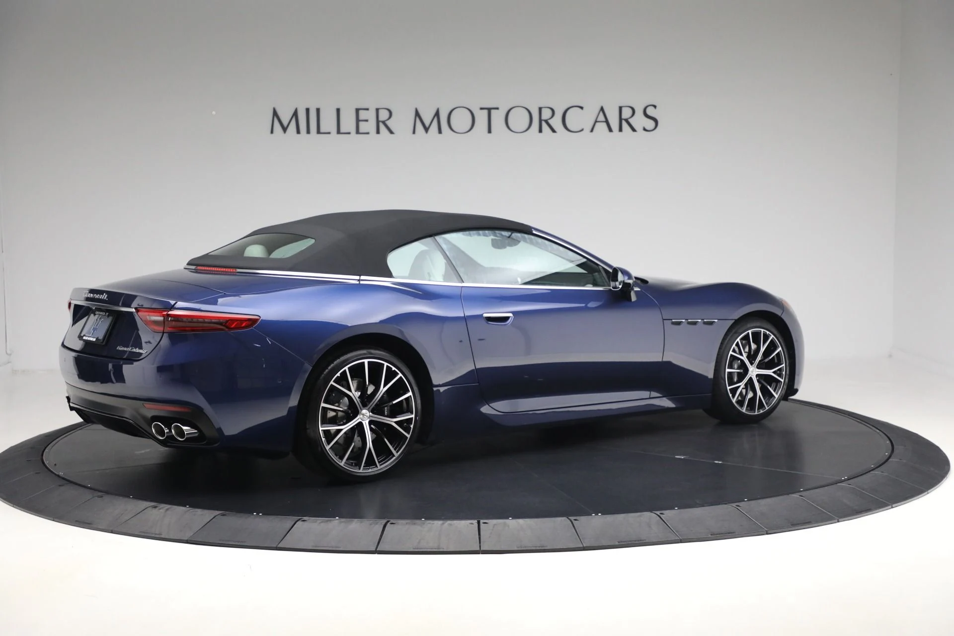 mph012_944829662_New_2026_Maserati_Gran_Cabrio_Modena_1760548324_322fdfb888