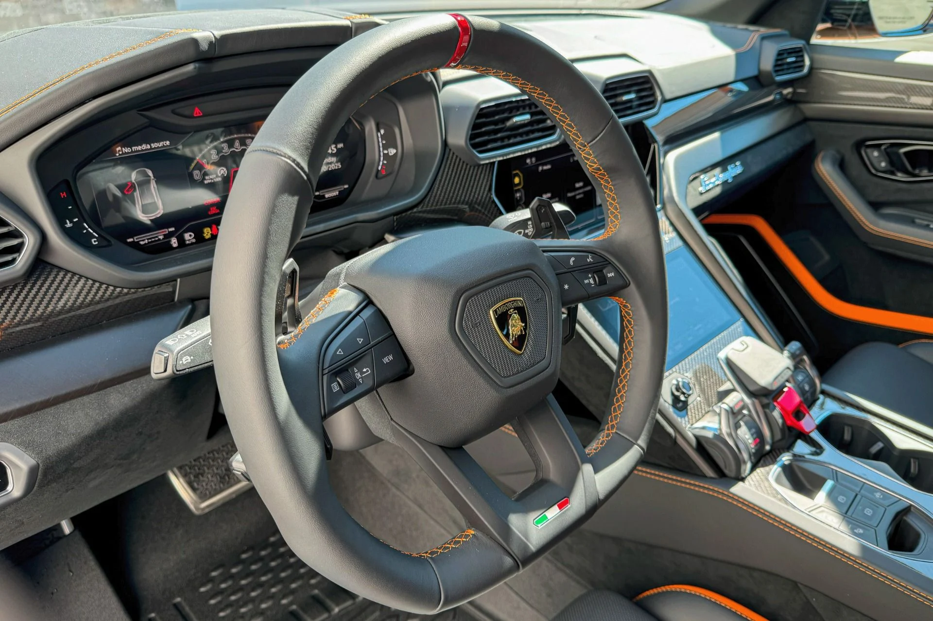 mph012_950642636_Used_2024_Lamborghini_Urus_Performante_1741676179_1ebf7d1d84