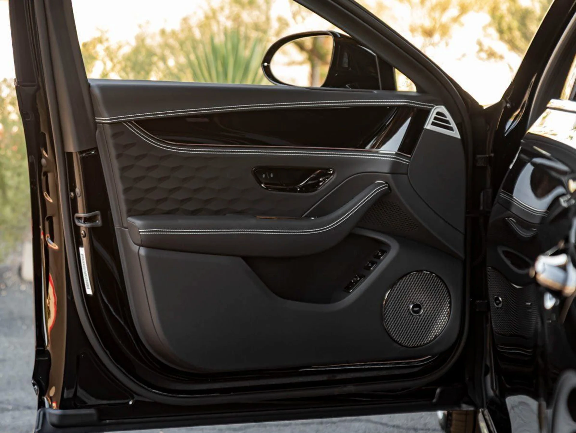 mph012_958608998_13_e576c51c5d