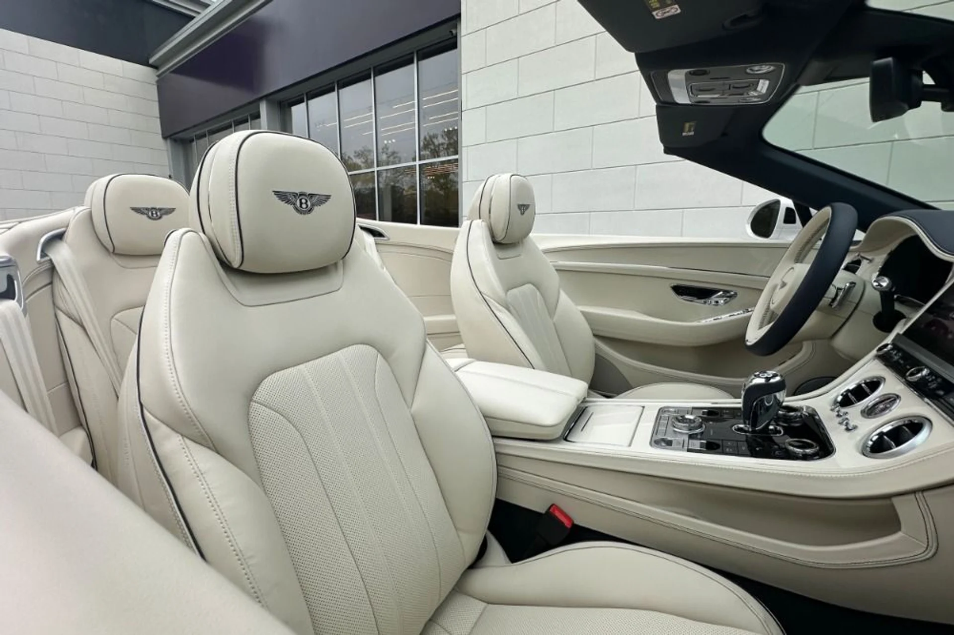mph012_964339207_New_2026_Bentley_Continental_GT_GTC_1777983733_074fd9e15d