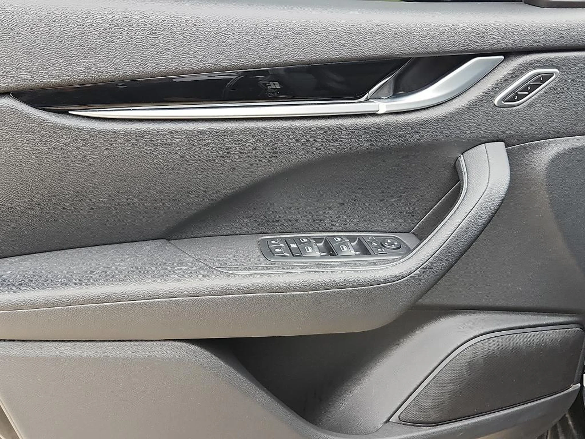 mph012_965829022_Gs6_D_Xj_Qazu_H_Sz_U9mj8f_E_Ooj_E94_U_4938f42194