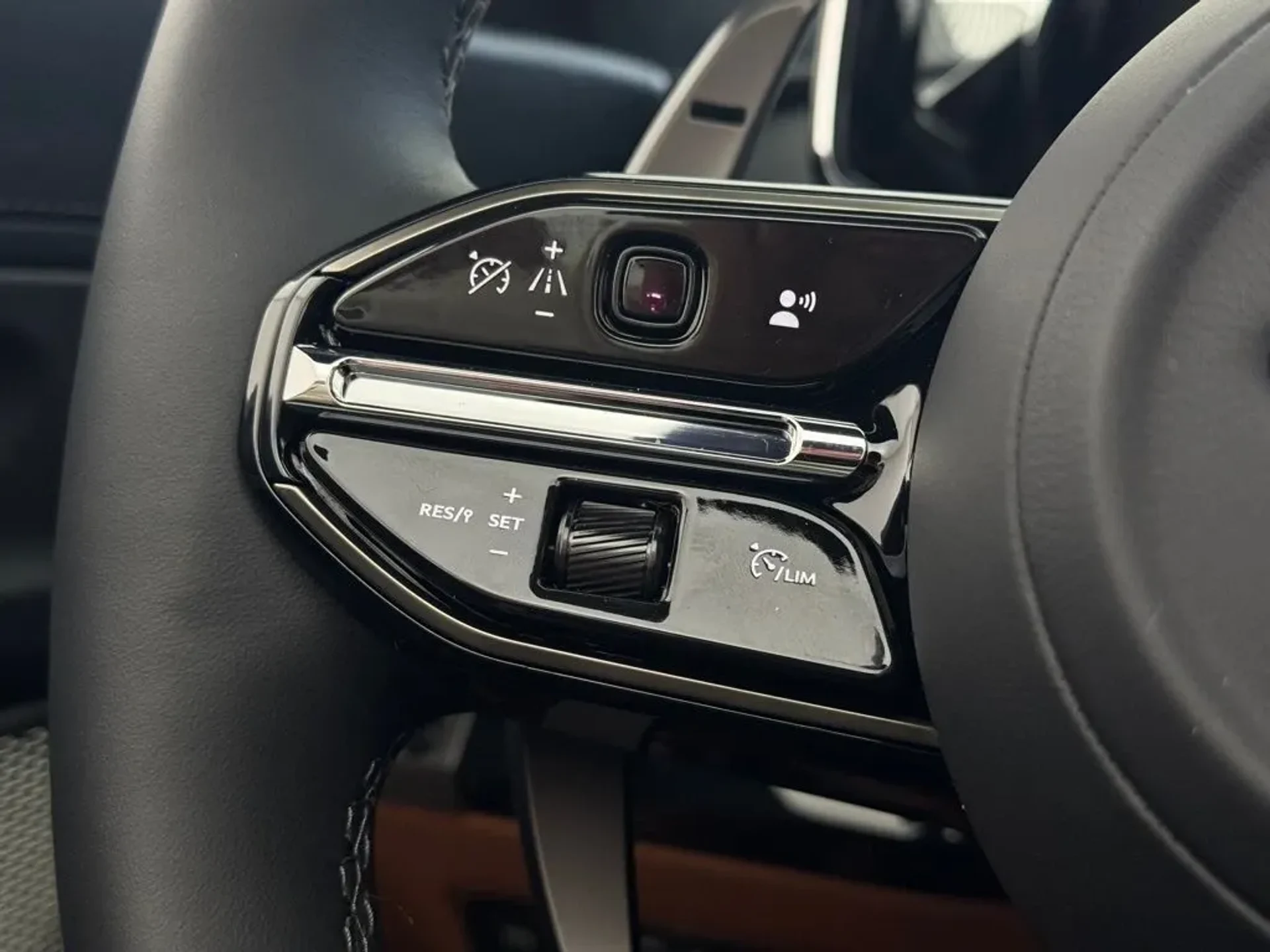 mph012_966610315_tg7d1joep5ppjzzifke86a8v7z68_08508579a4