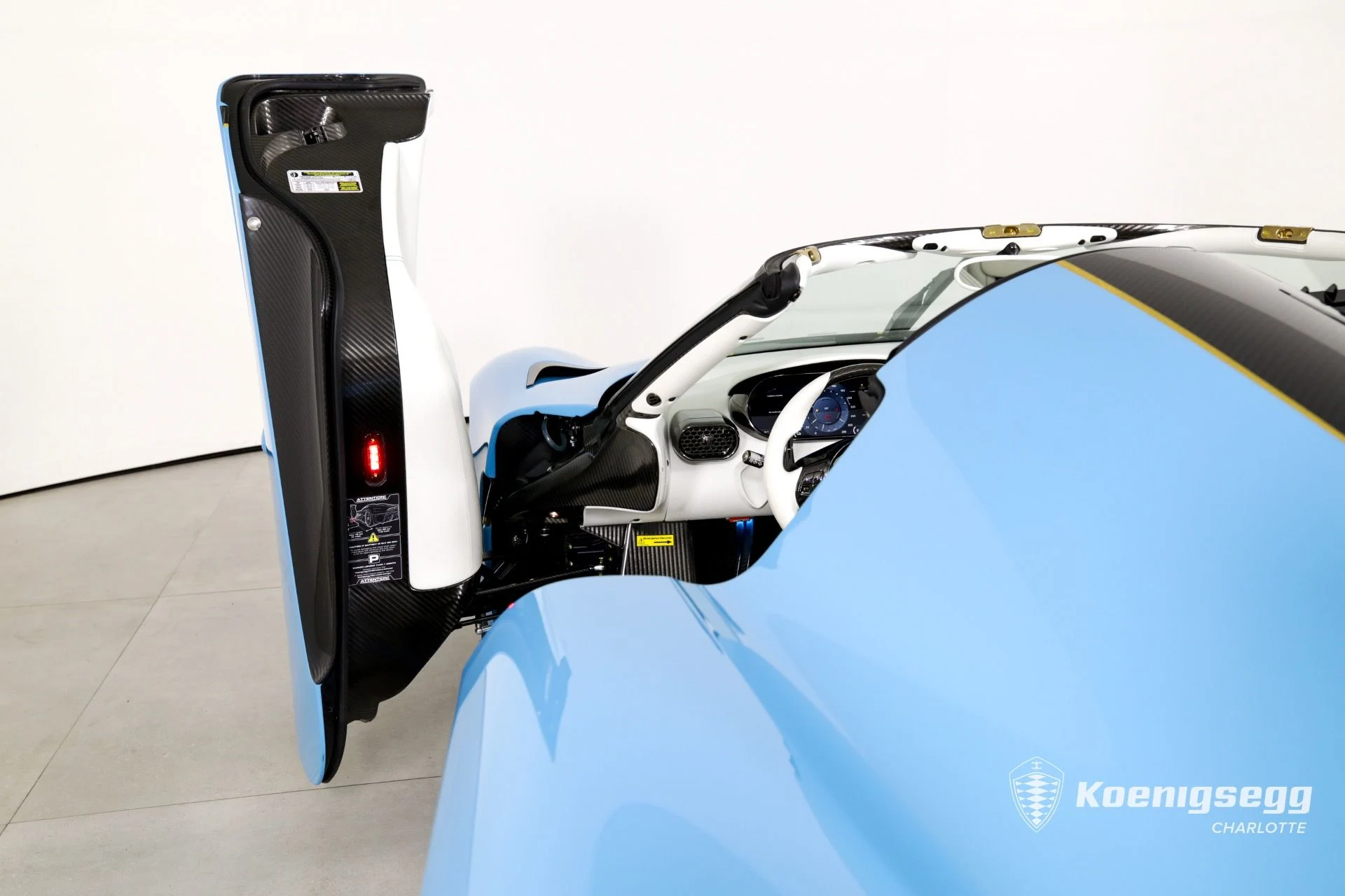 mph012_969717657_Used_2021_KOENIGSEGG_REGERA_RWD_1728055744_0597e2c3e7