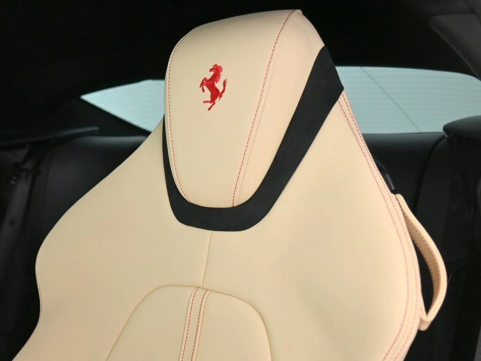 mph012_970903350_2aa8e51c75ddaf9c99a736a95c9e4053_9bfb57b39f