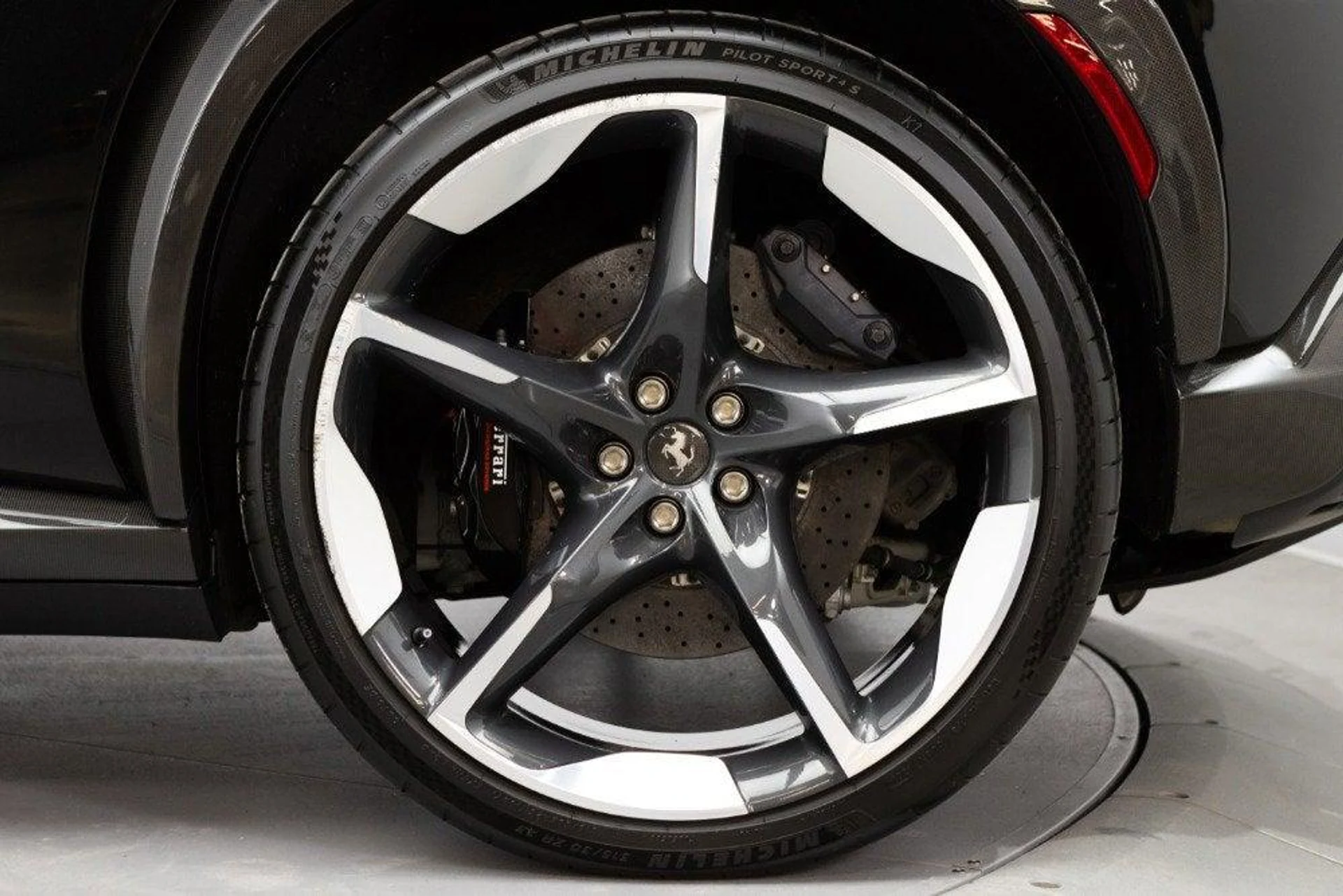 mph012_978488164_Used_2025_Ferrari_Purosangue_1777382807_a1efc4aa56