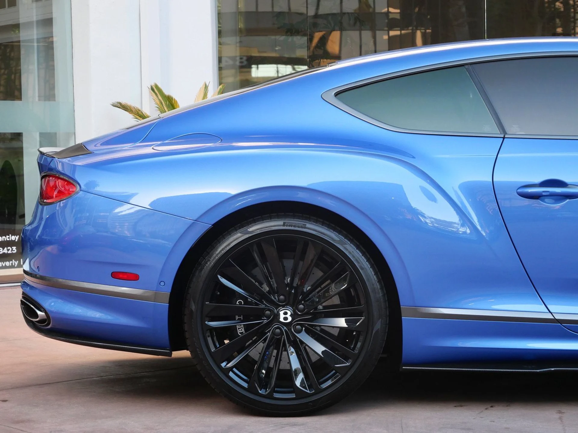 mph012_98221024_cef7c0ae46ed0545e38f95f747fb1aacx_e4a2bdc46c