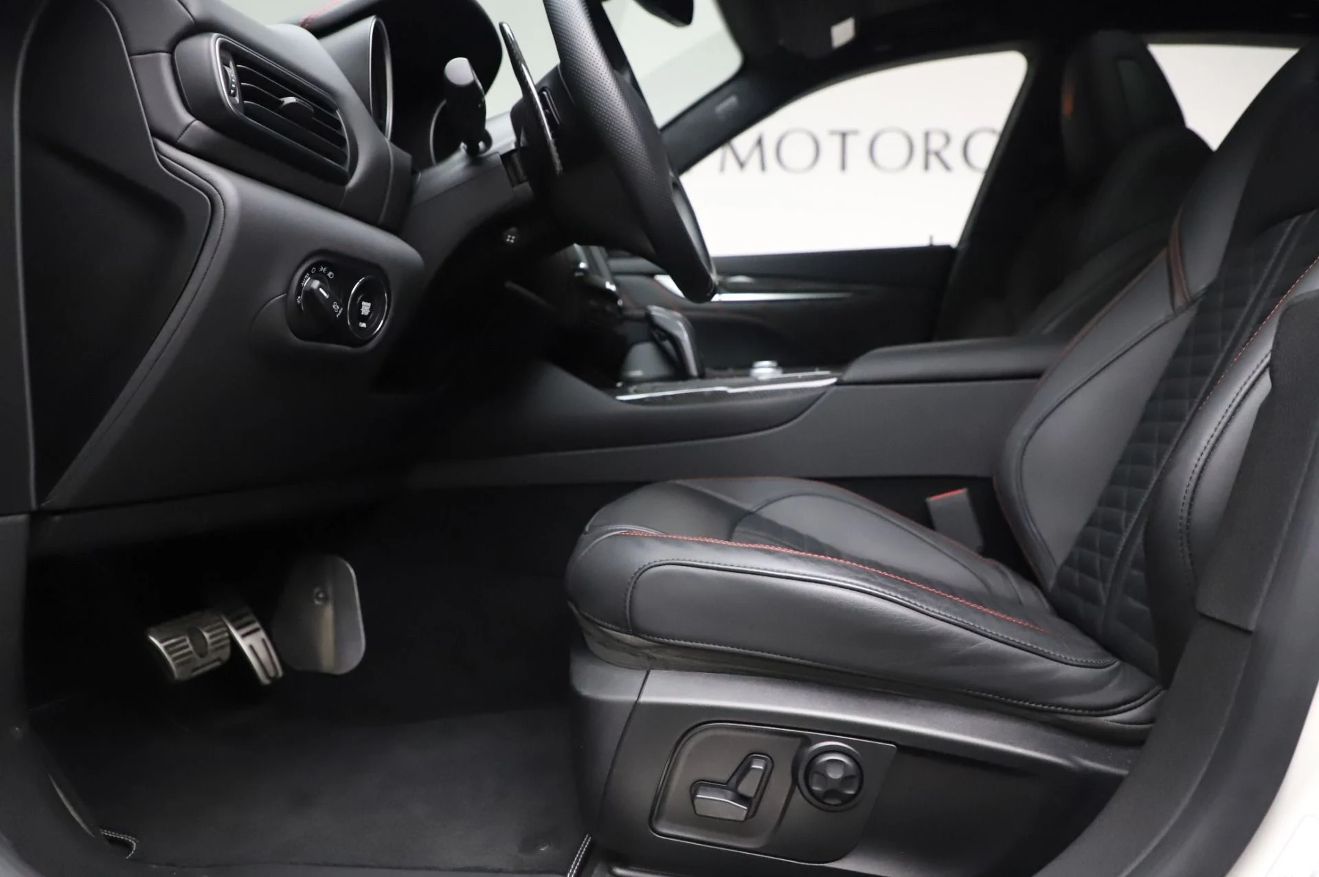 mph012_984728924_Used_2019_Maserati_Levante_Trofeo_1783628754_38455e446f