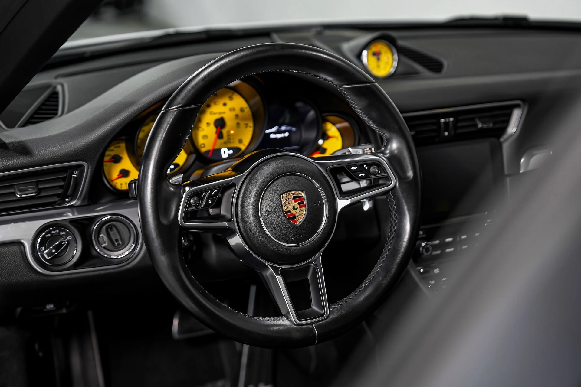 mph012_987382909_bf30641355f32c0b3fd11ab8b620b1f7x_a43e5b9b23