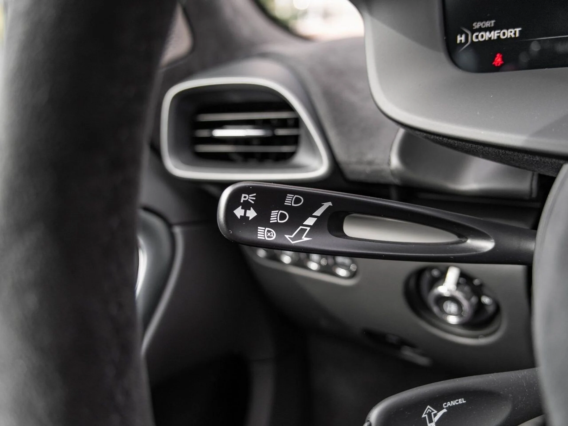 mph012_994147150_177984706eb892bc82d51f032662ea81x_0601b2bbf1