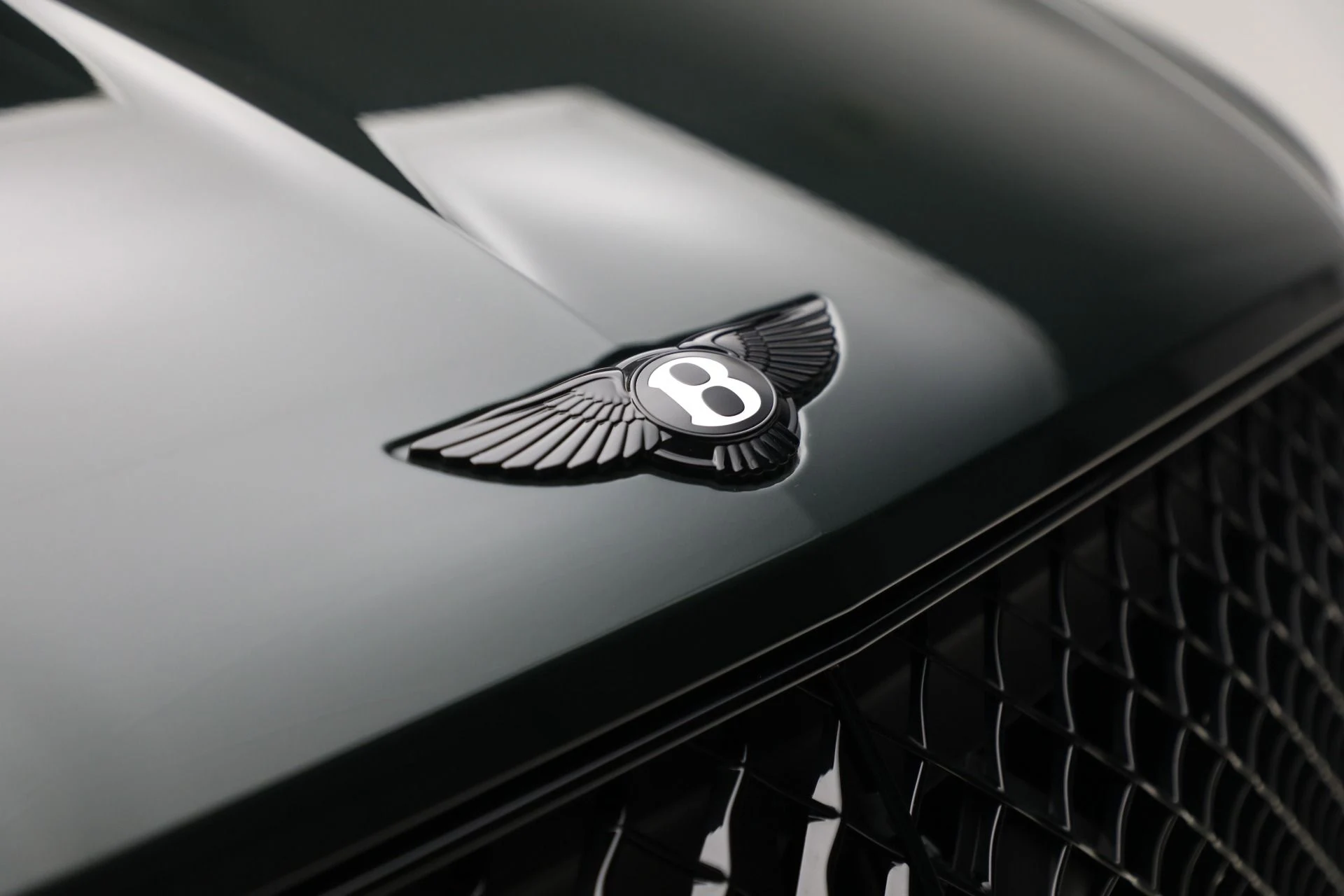 mph012_995683843_New_2025_Bentley_Bentayga_S_Black_Edition_b83280d250