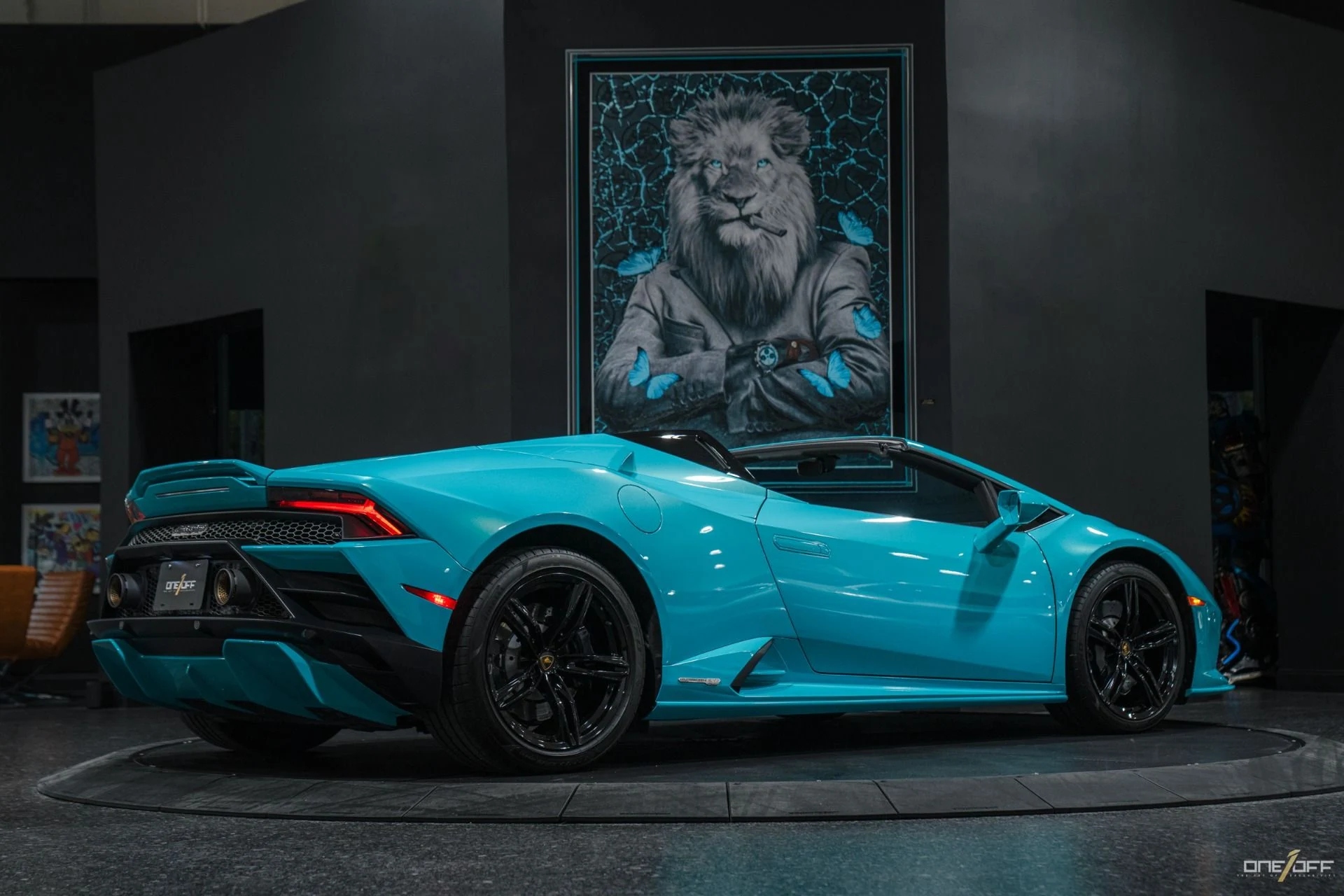 mph012_996822101_Used_2021_Lamborghini_Huracan_EVO_Spyder_In_Blu_Glauco_w_White_Interior_1756349683_482e767a72