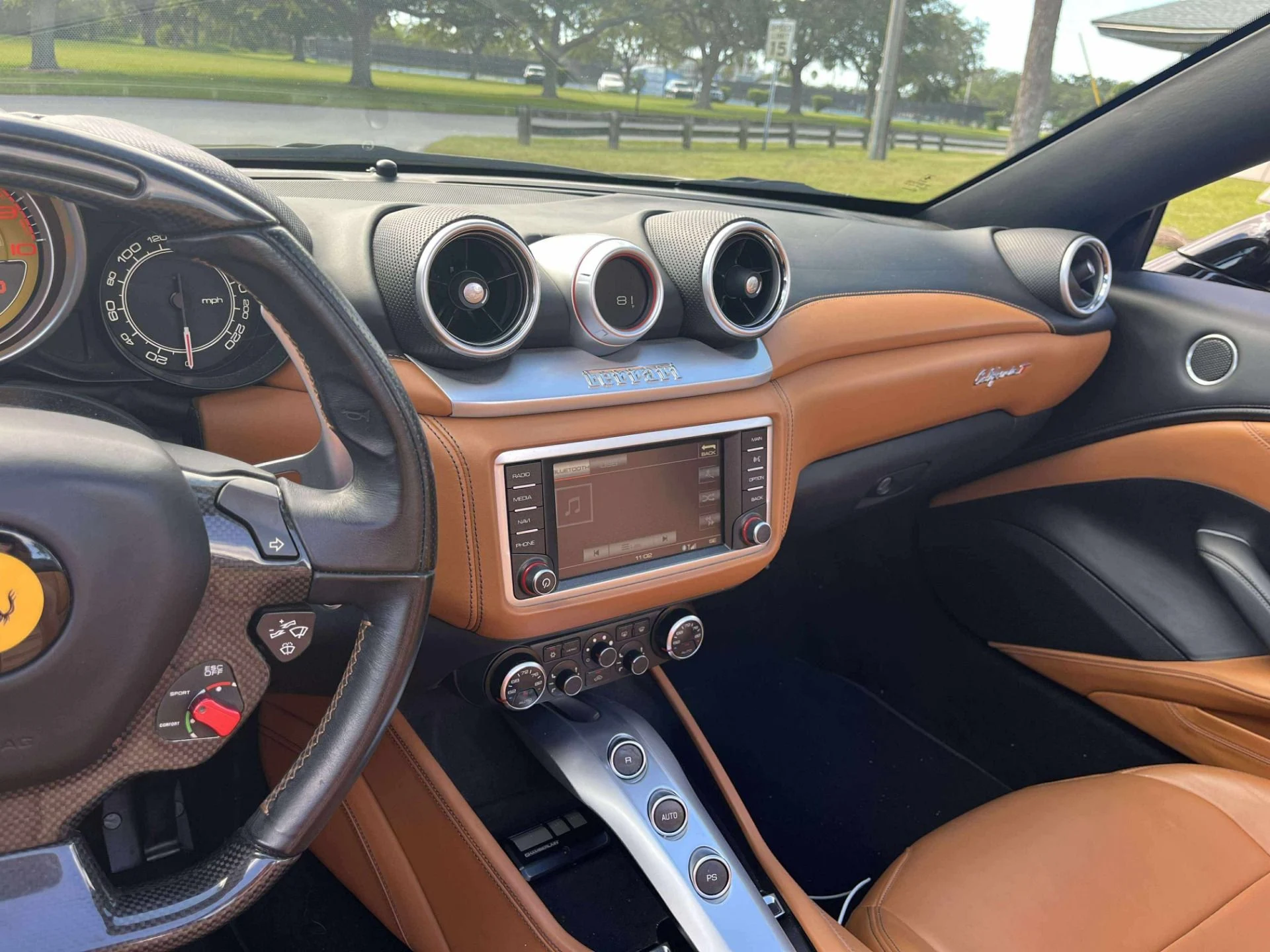 mph012_997596751_Used_2016_Ferrari_California_T_1763595014_5e6c479a00