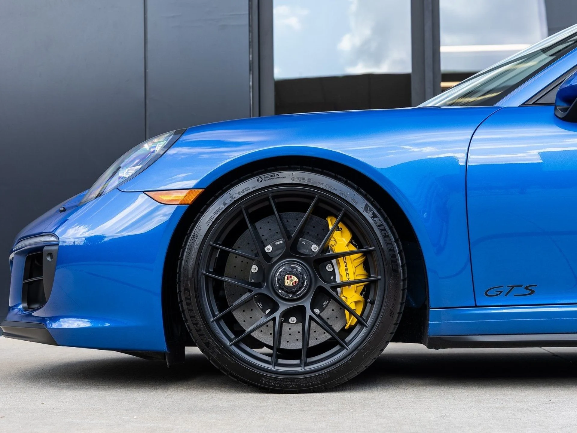 mph012_997797801_13_9f331976c7