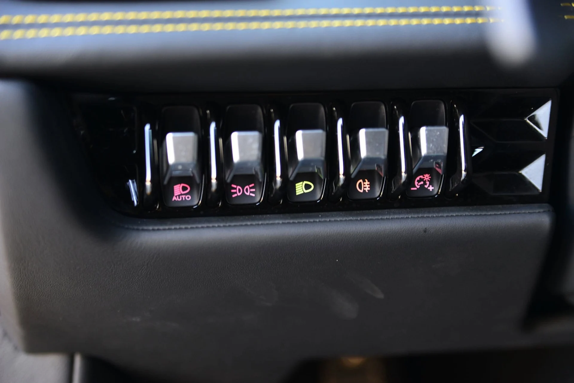 mph013_1008970461_cfdbc21a3050109fc5376c7b91c71cbax_10a84ff543