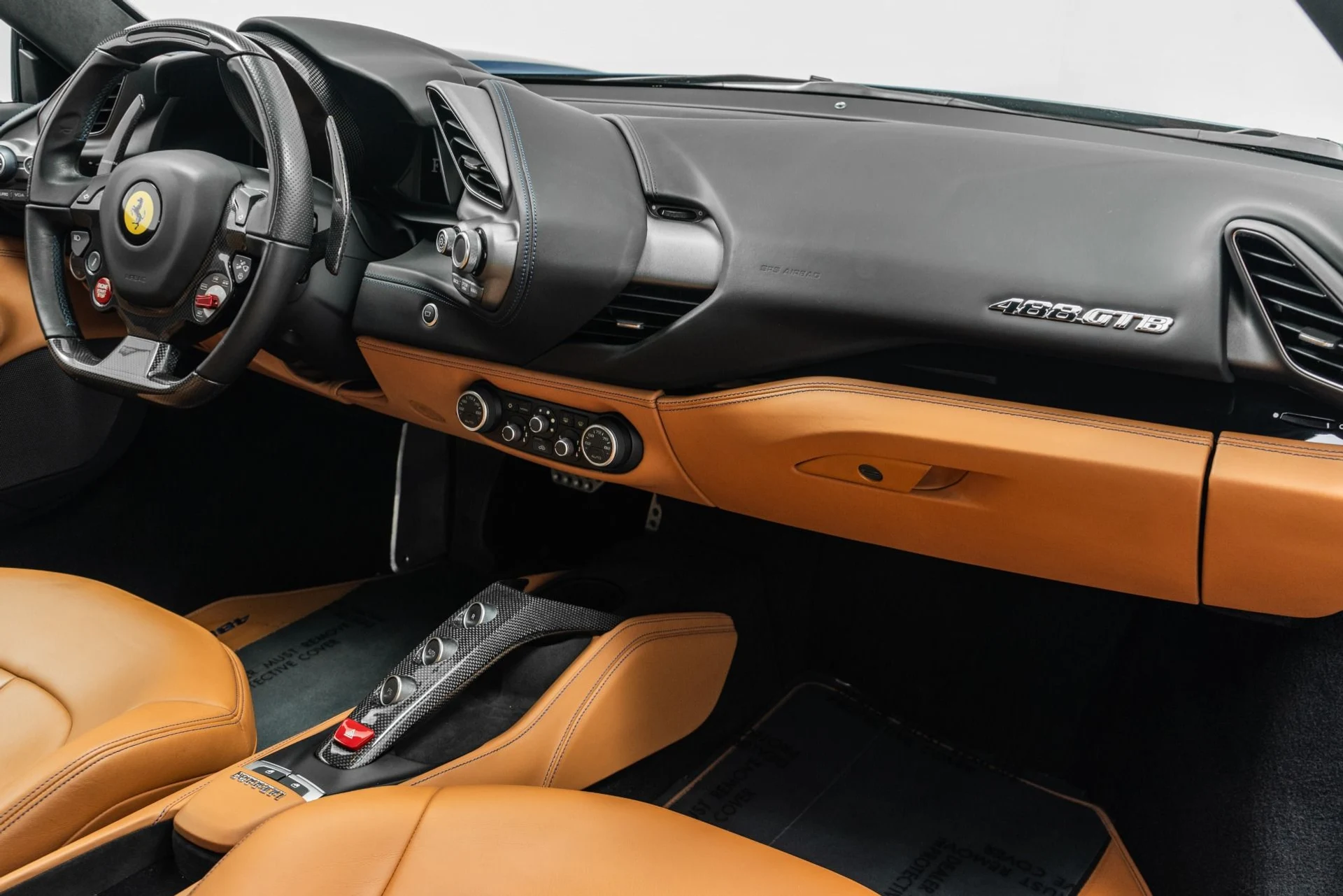 mph013_1009670368_Used_2018_Ferrari_488_GTB_1778536187_74e091d9e0