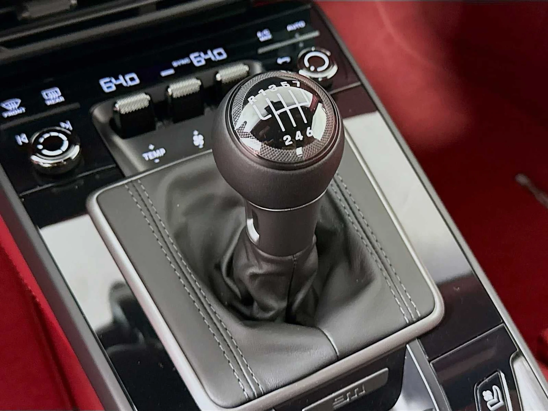 mph013_1011013097_14_18b6b7fe24