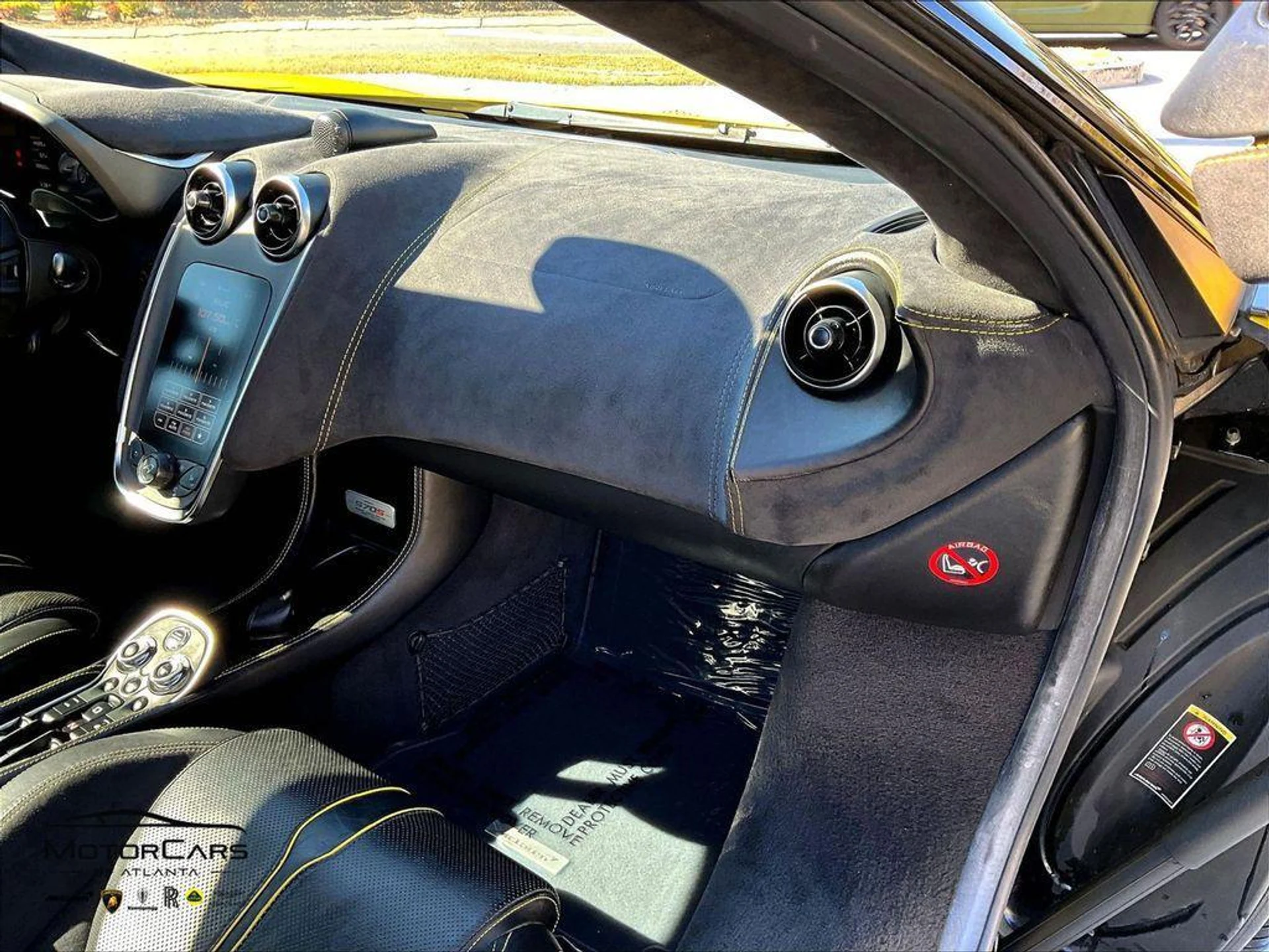 mph013_1015351972_Dv_Eah_U_A_Twt_Mmq_Dmxf_L09_TIBRI_a6f670e788