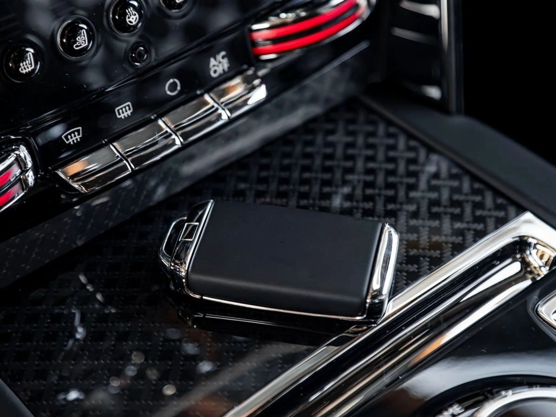 mph013_1022135822_14_e63b32899a