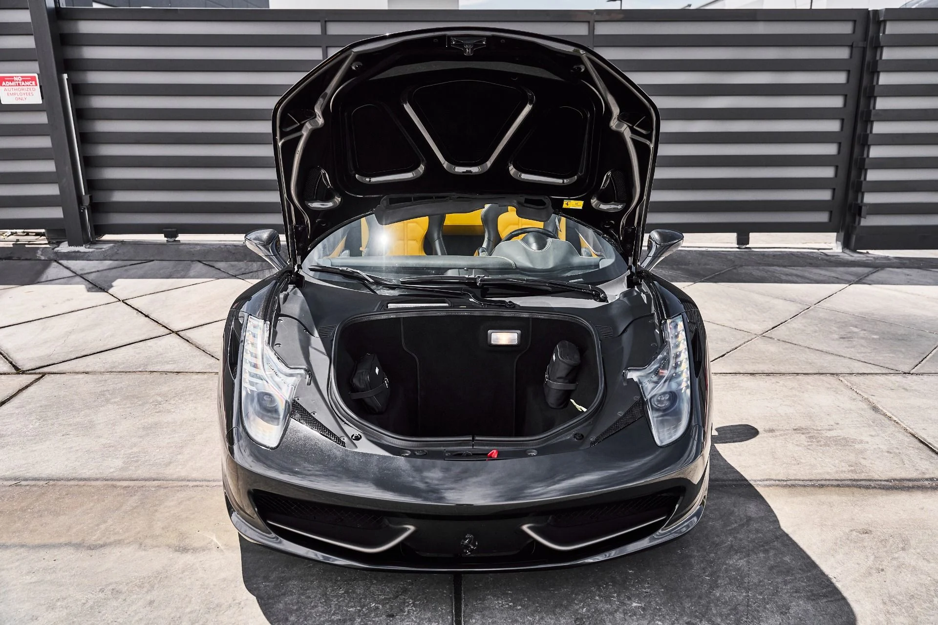 mph013_1023523334_Used_2013_Ferrari_458_Spider_Base_1778089037_8ee07a056d