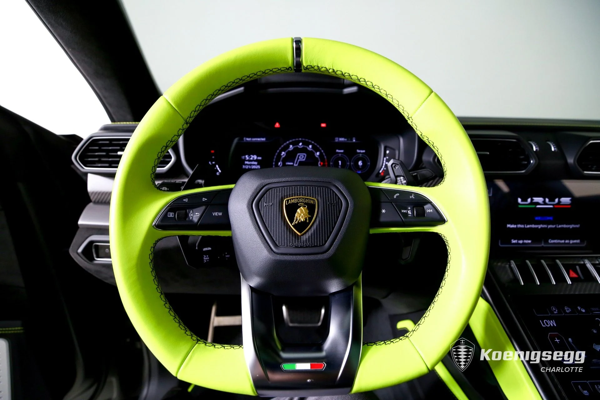 mph013_102741787_Used_2022_Lamborghini_Urus_GRAPHITE_CAPSULE_1761055774_d1e1f270d8