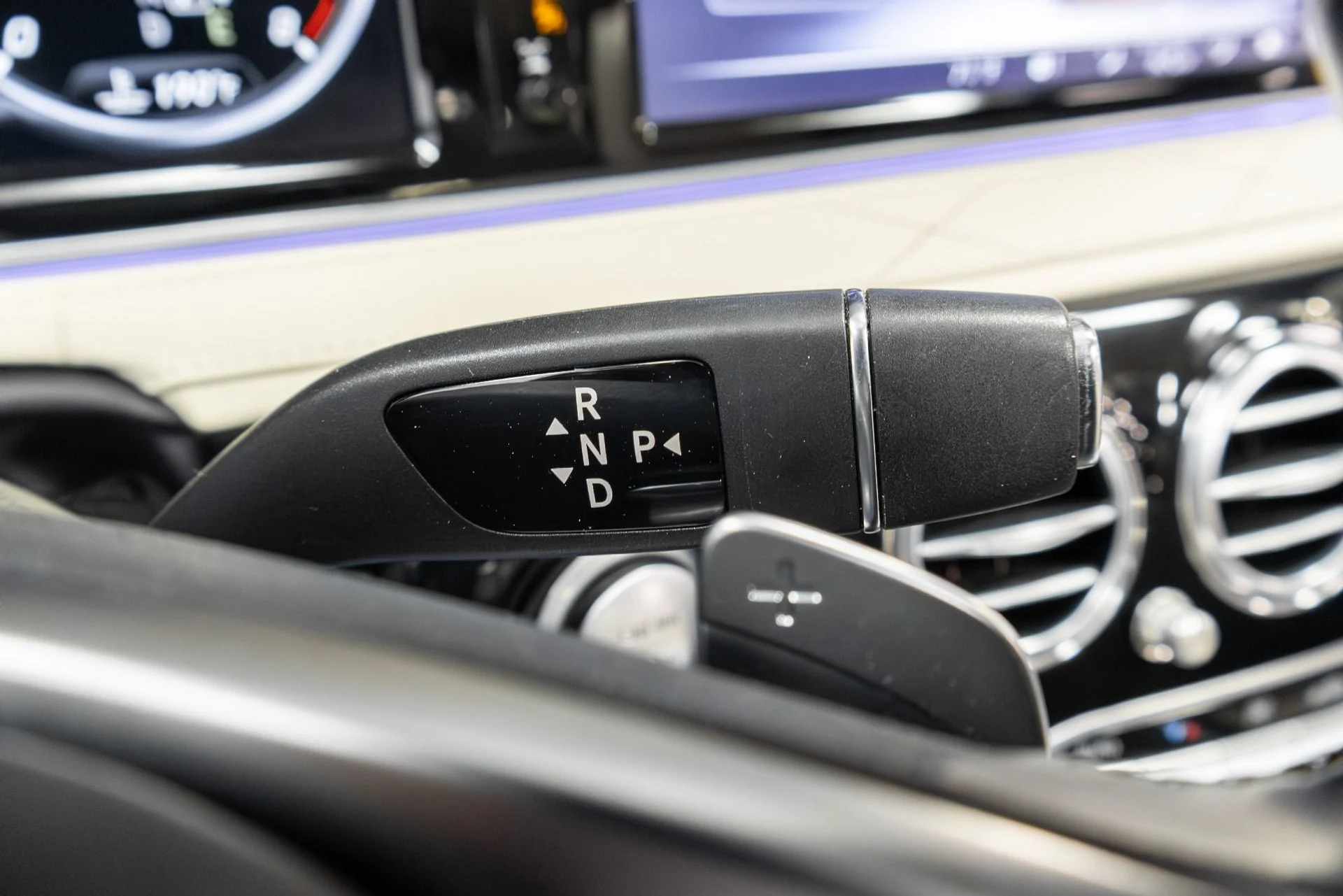 mph013_1034977528_Used_2016_Mercedes_Benz_S_Class_Maybach_S_600_1763585896_f06927281c