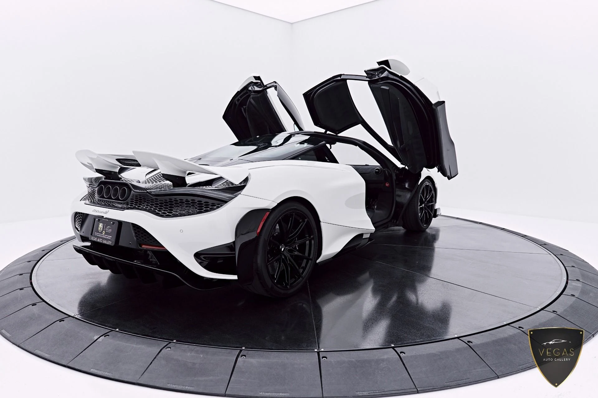 mph013_1042549598_Used_2021_Mc_Laren_765_LT_Base_1782429262_82829f7a74