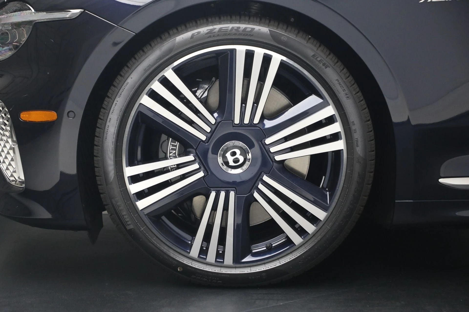 mph013_1045222475_New_2026_Bentley_Continental_GT_Azure_1781553317_ea36fde527