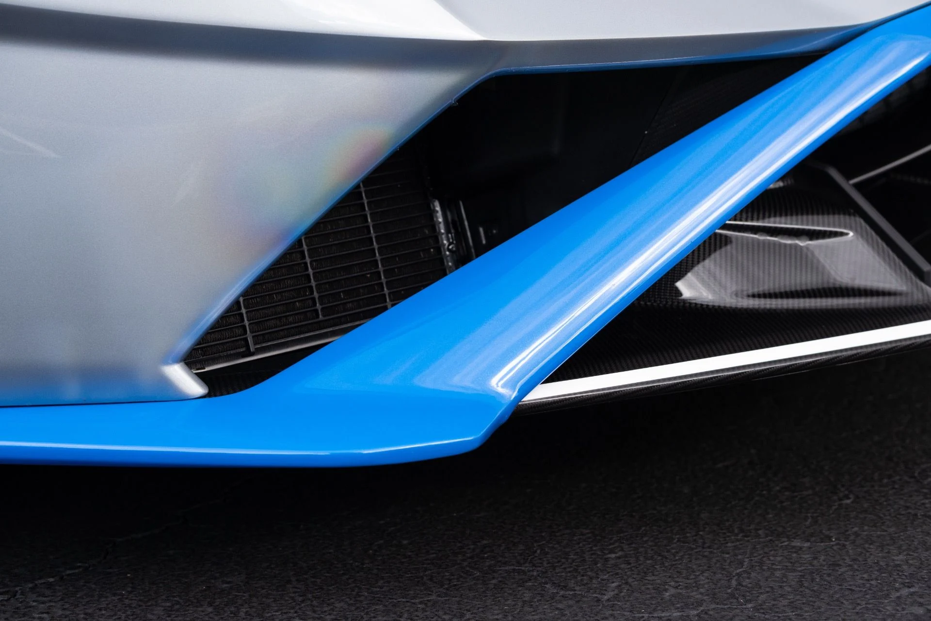 mph013_1045258763_Used_2023_Lamborghini_Huracan_STO_1770160431_83fd2bbfbd